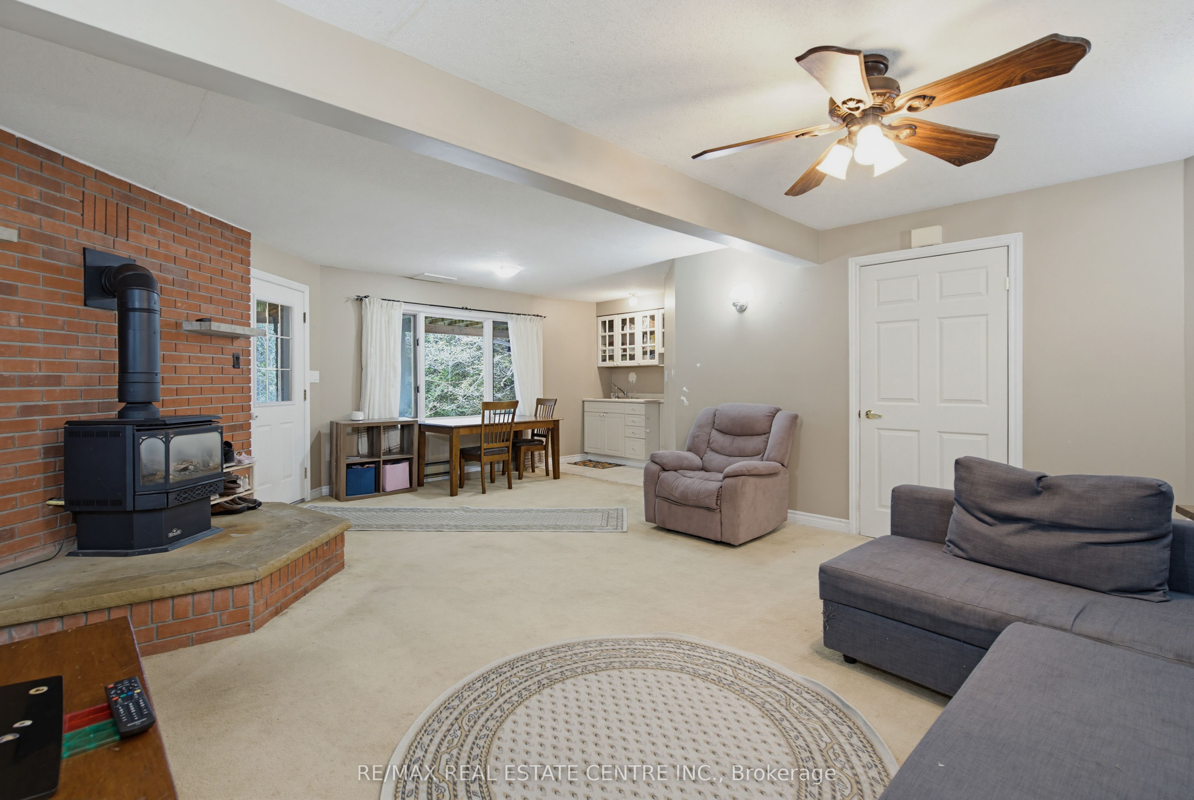 294052 8th Line Property Photo 24