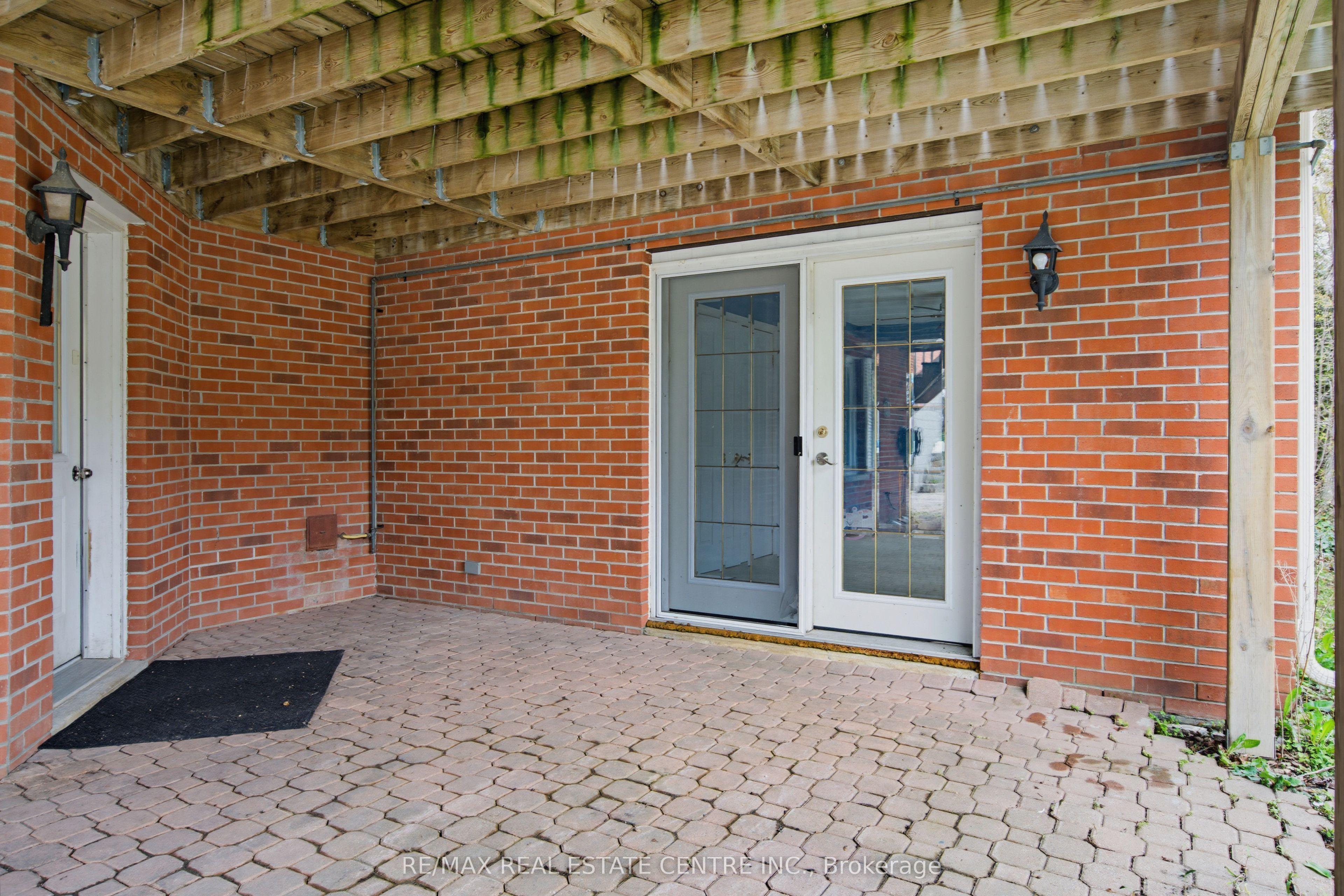 294052 8th Line Property Photo 35