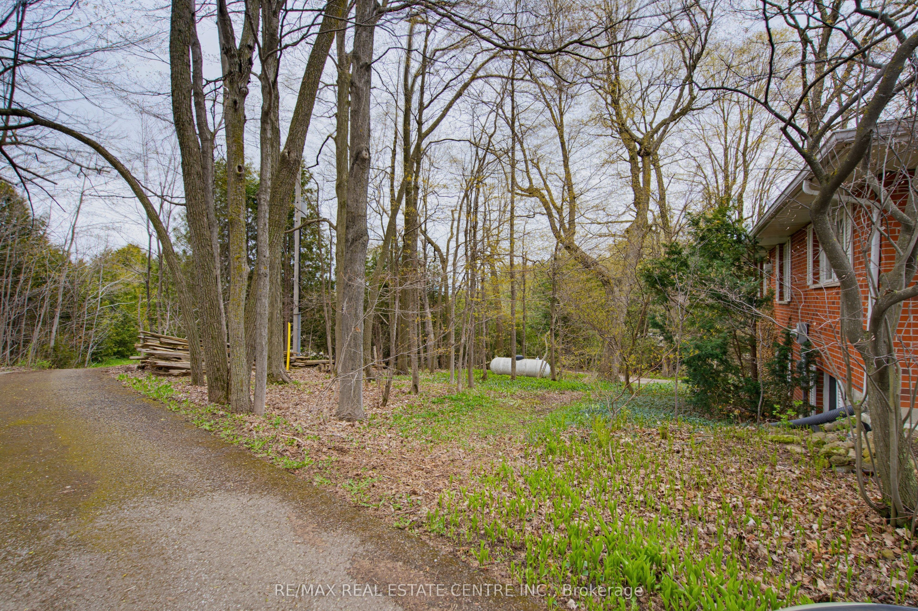 294052 8th Line Property Photo 42