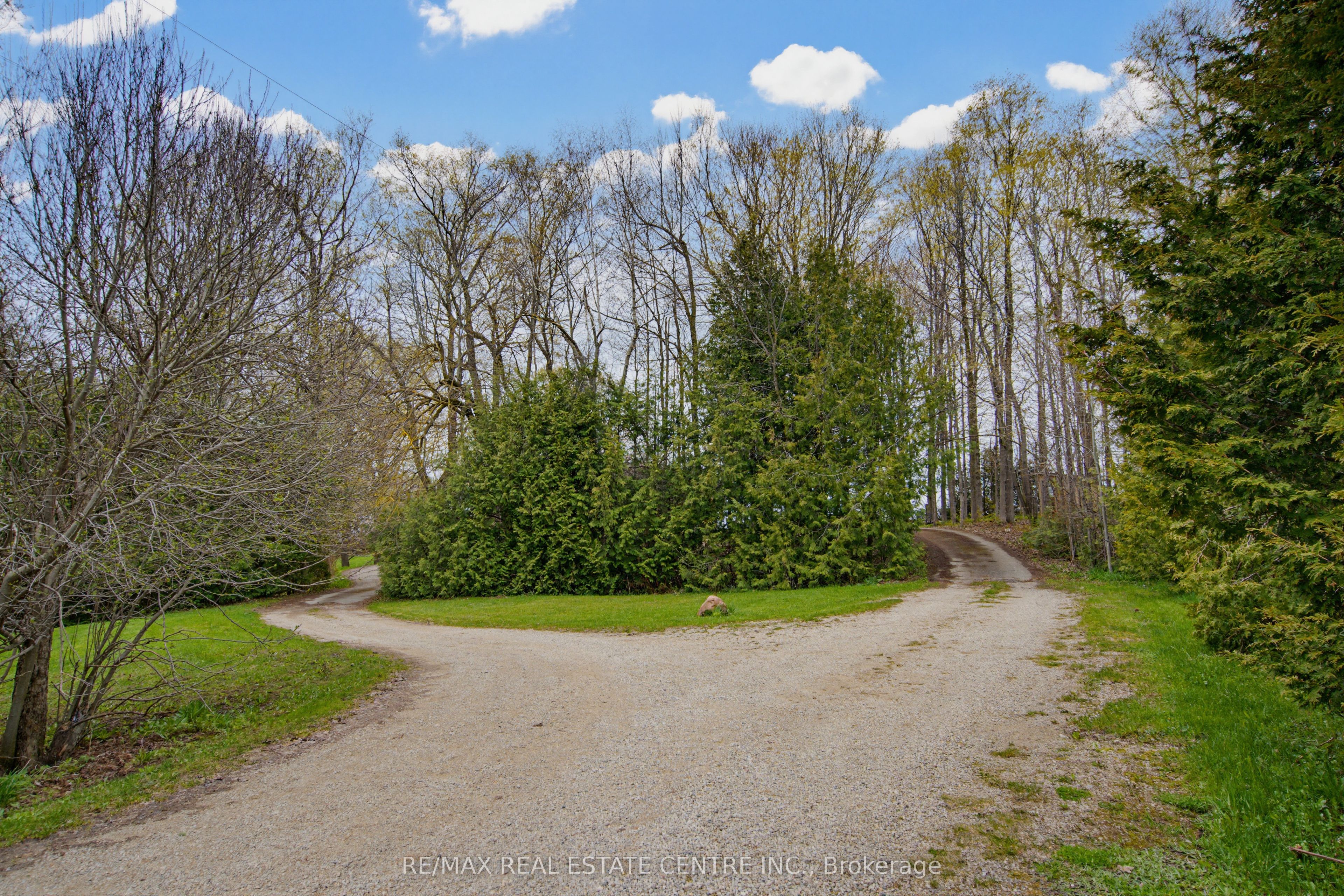 294052 8th Line Property Photo 43