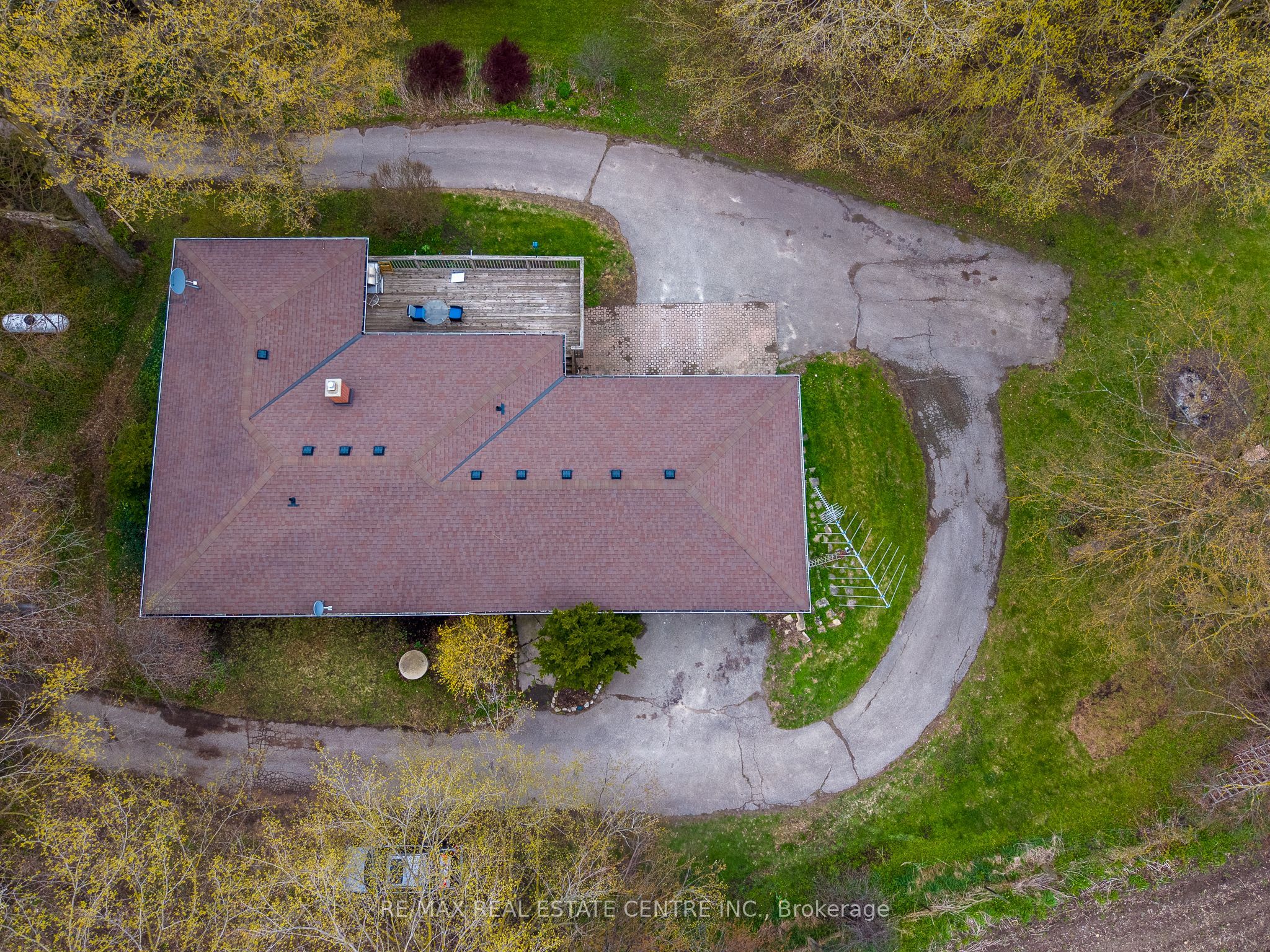 294052 8th Line Property Photo 44