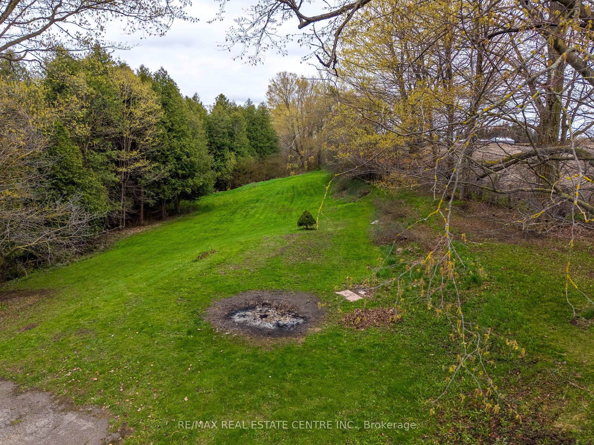 294052 8th Line Property Photo 46