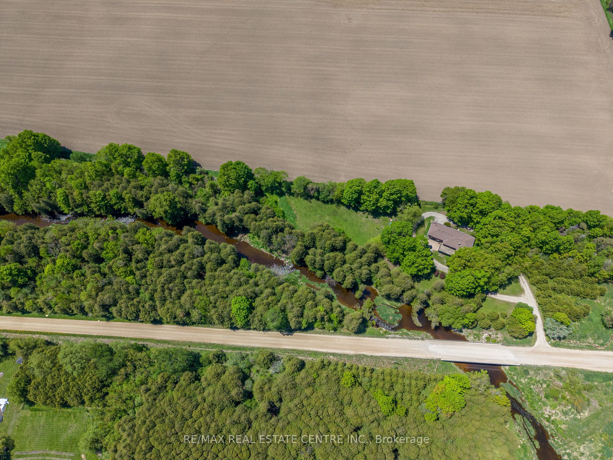 294052 8th Line Property Photo 48