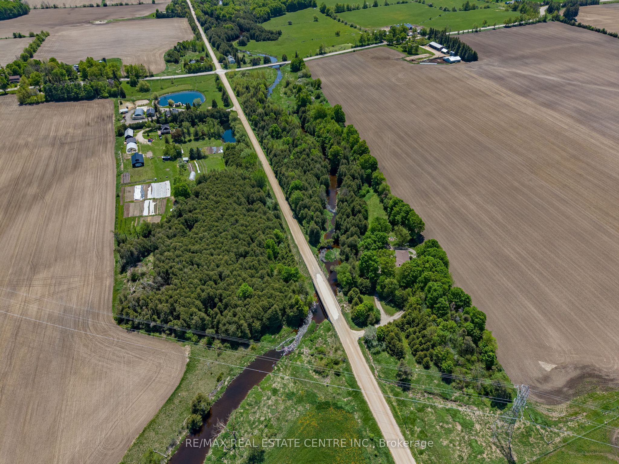 294052 8th Line Property Photo 50
