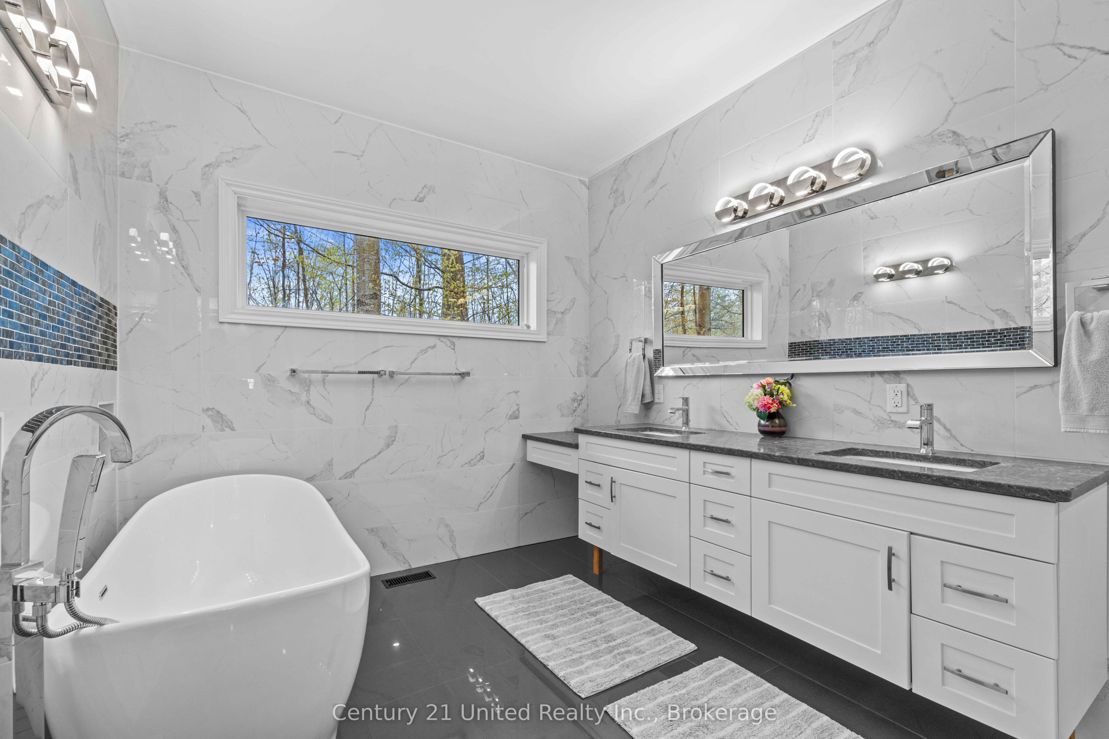 1746 Lakehurst Road Property Photo 19