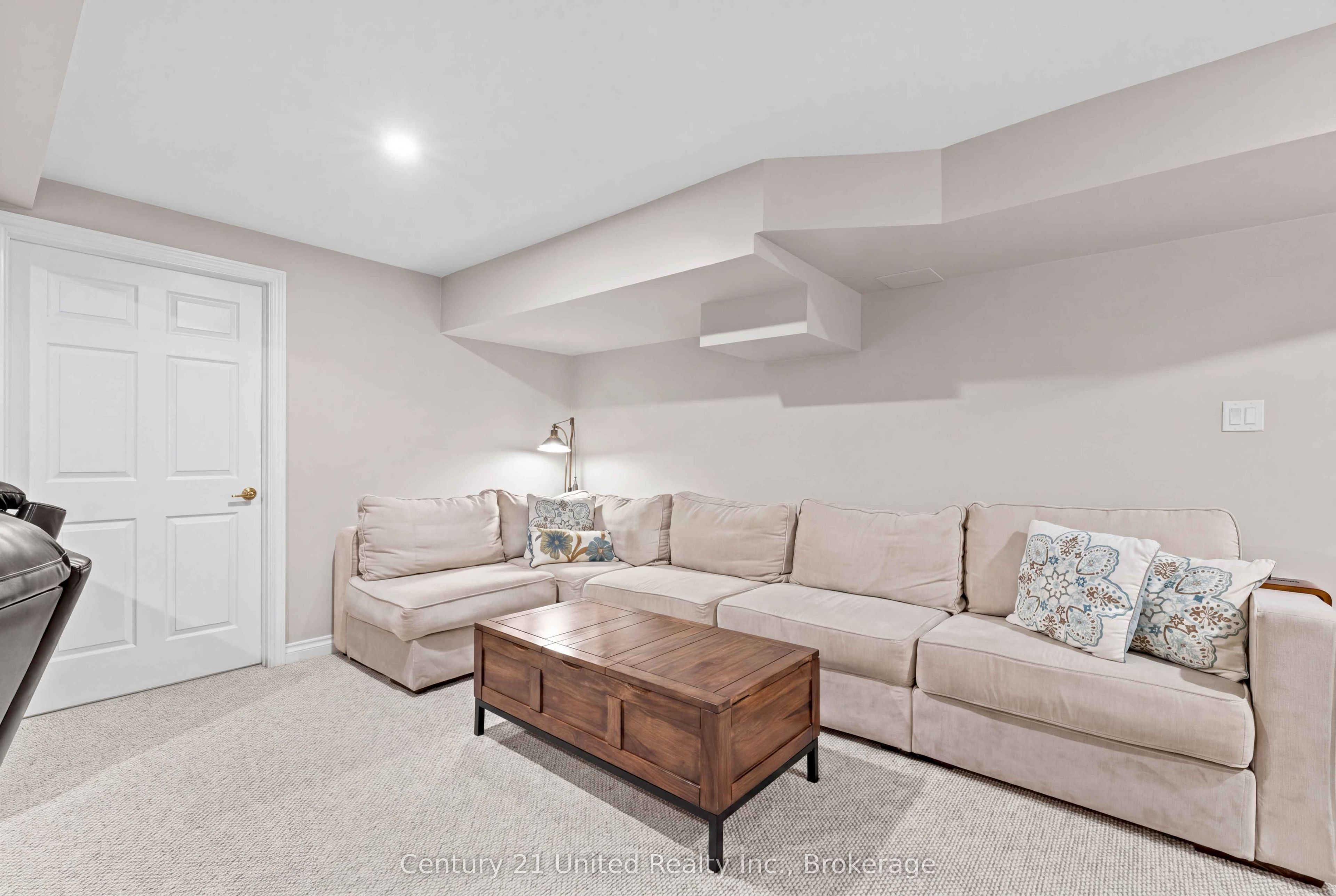 1746 Lakehurst Road Property Photo 33