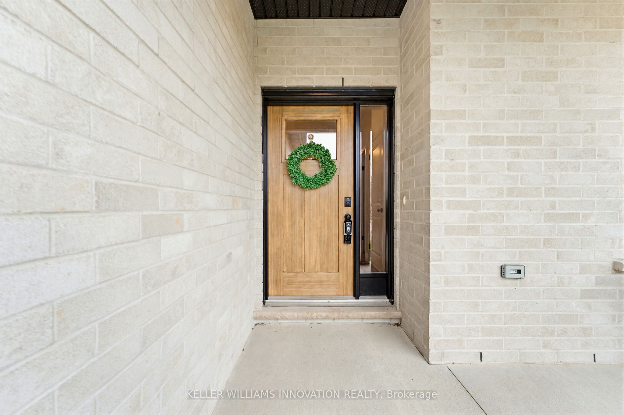 24 Gilmer Crescent Property Photo 10