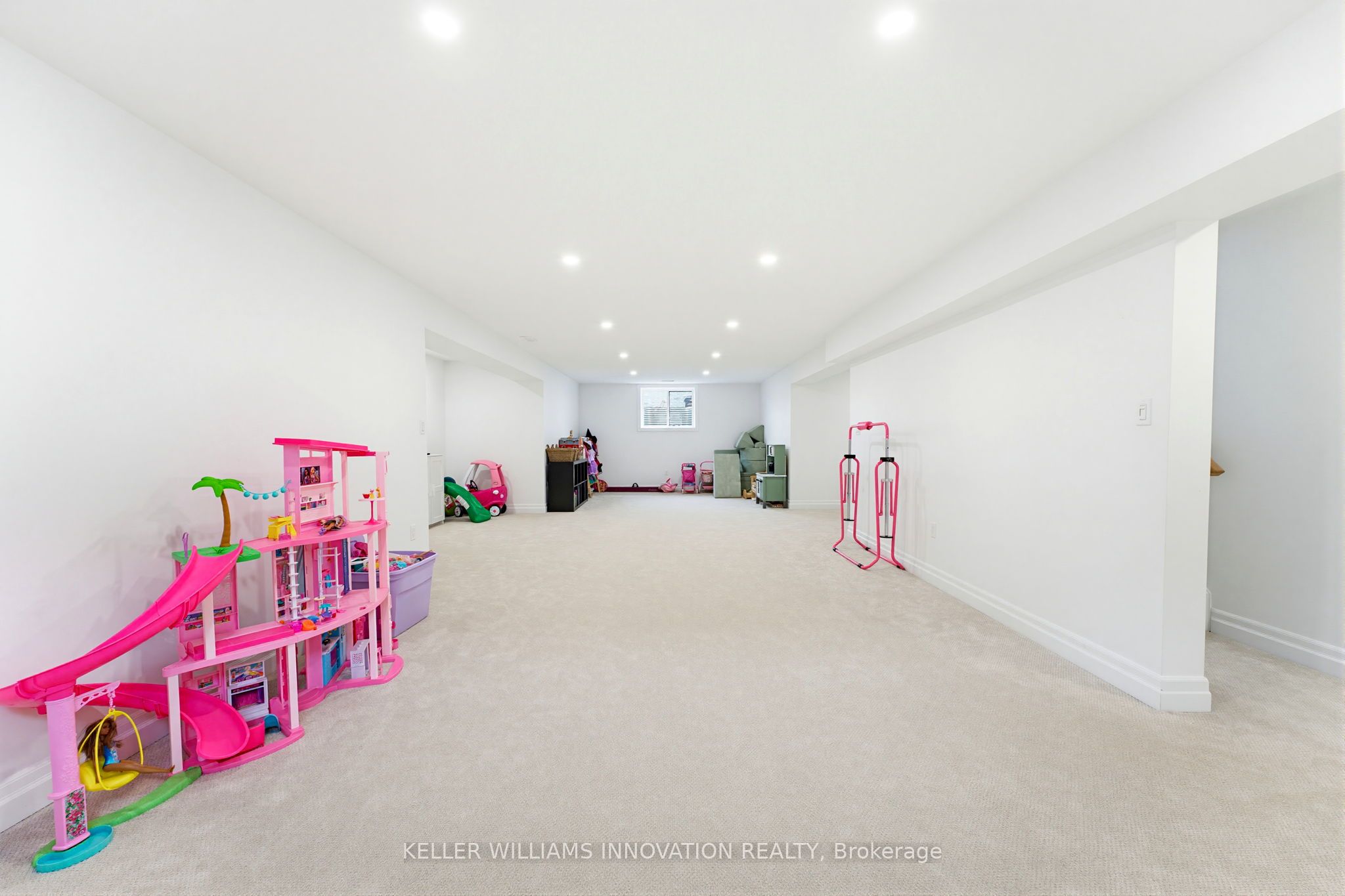 24 Gilmer Crescent Property Photo 26