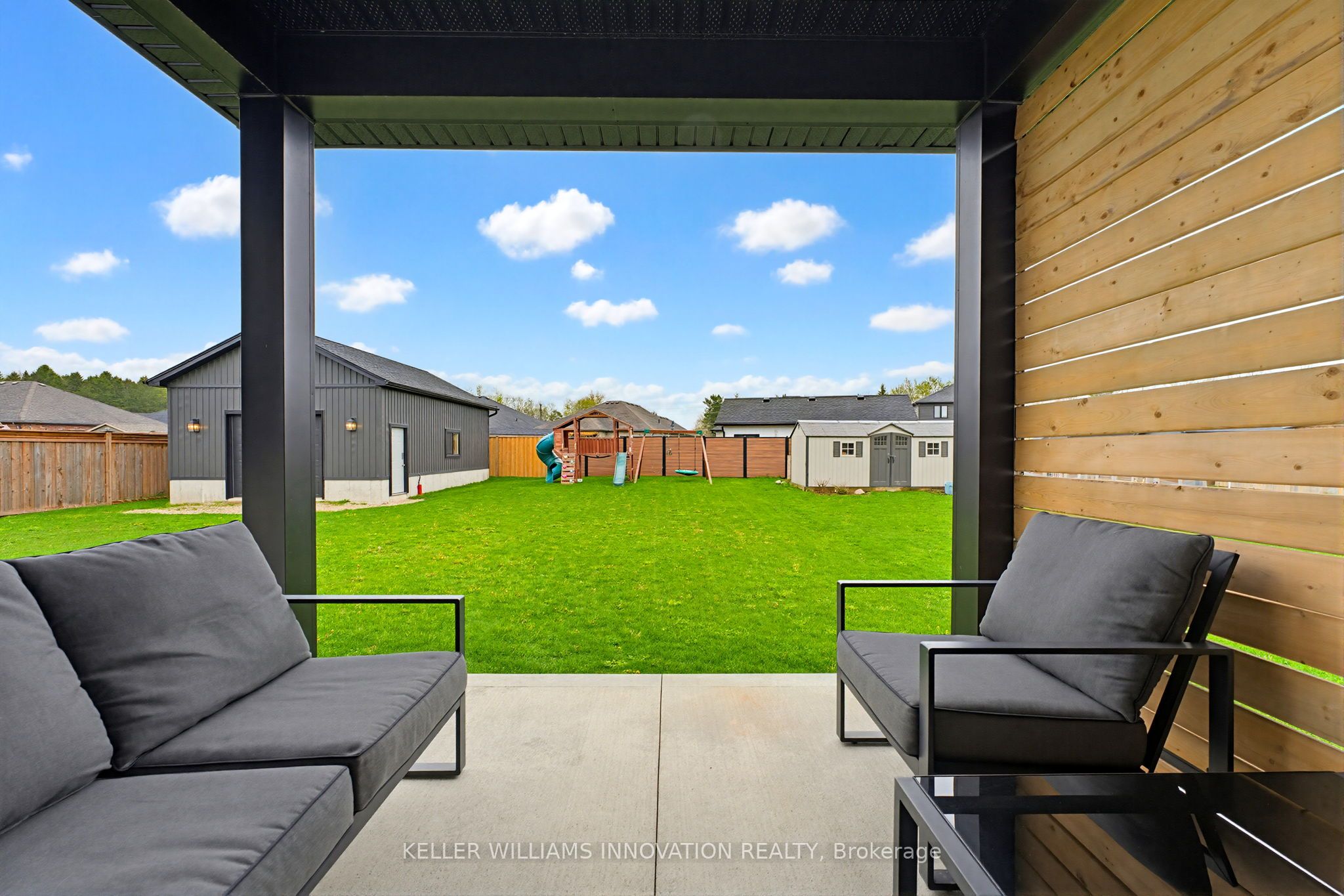 24 Gilmer Crescent Property Photo 33