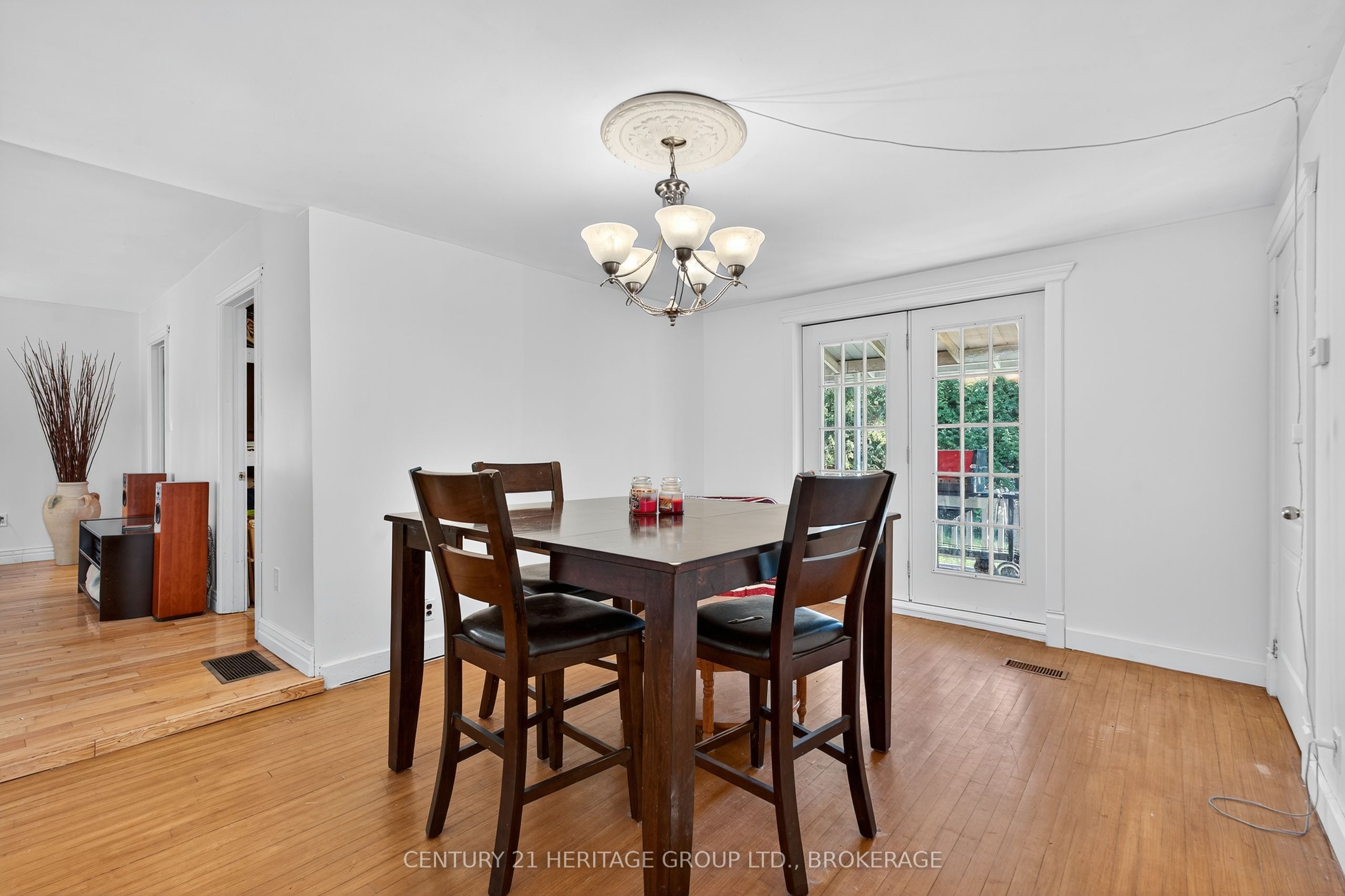 13 William Street Property Photo 9