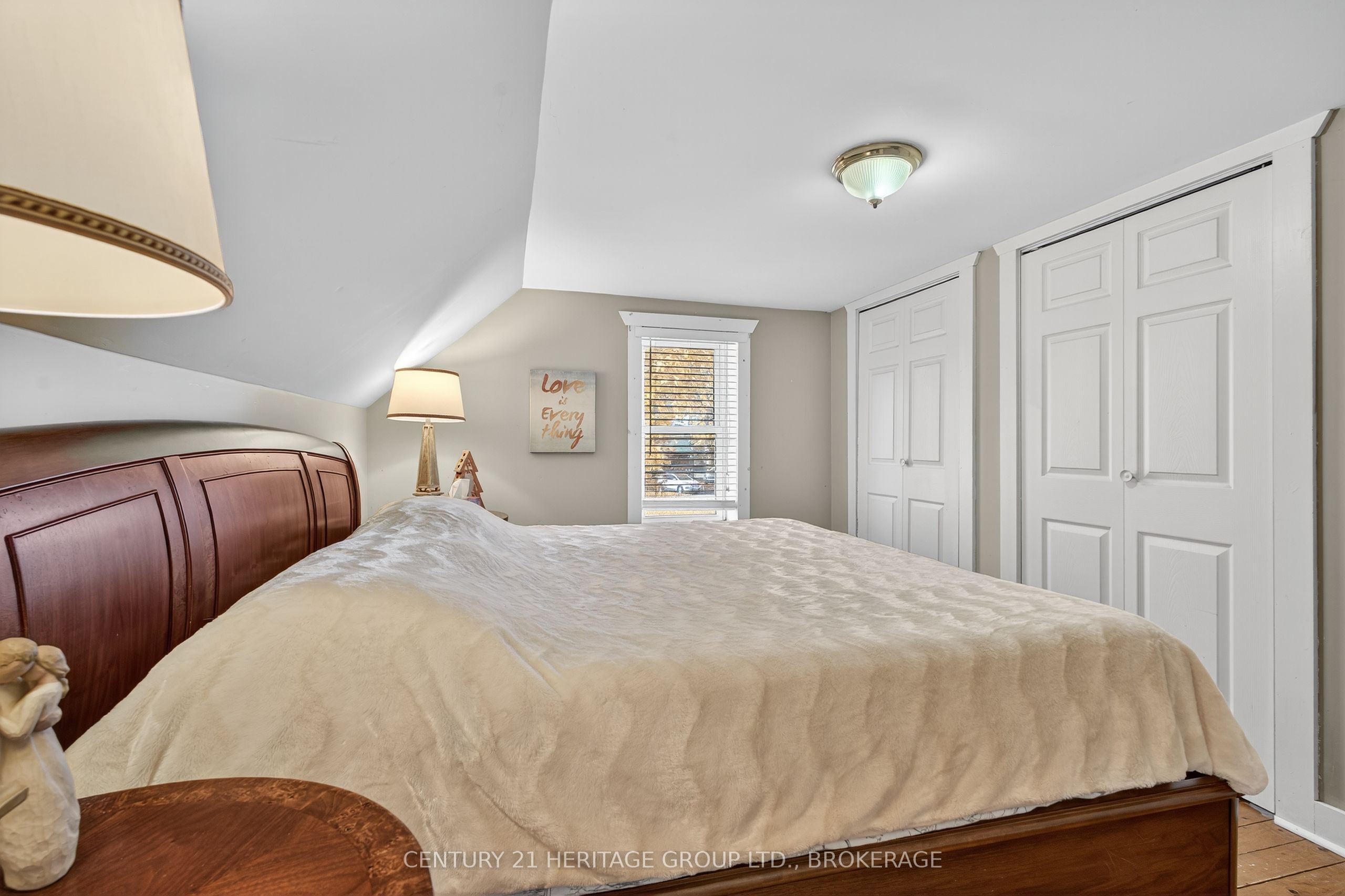 13 William Street Property Photo 25