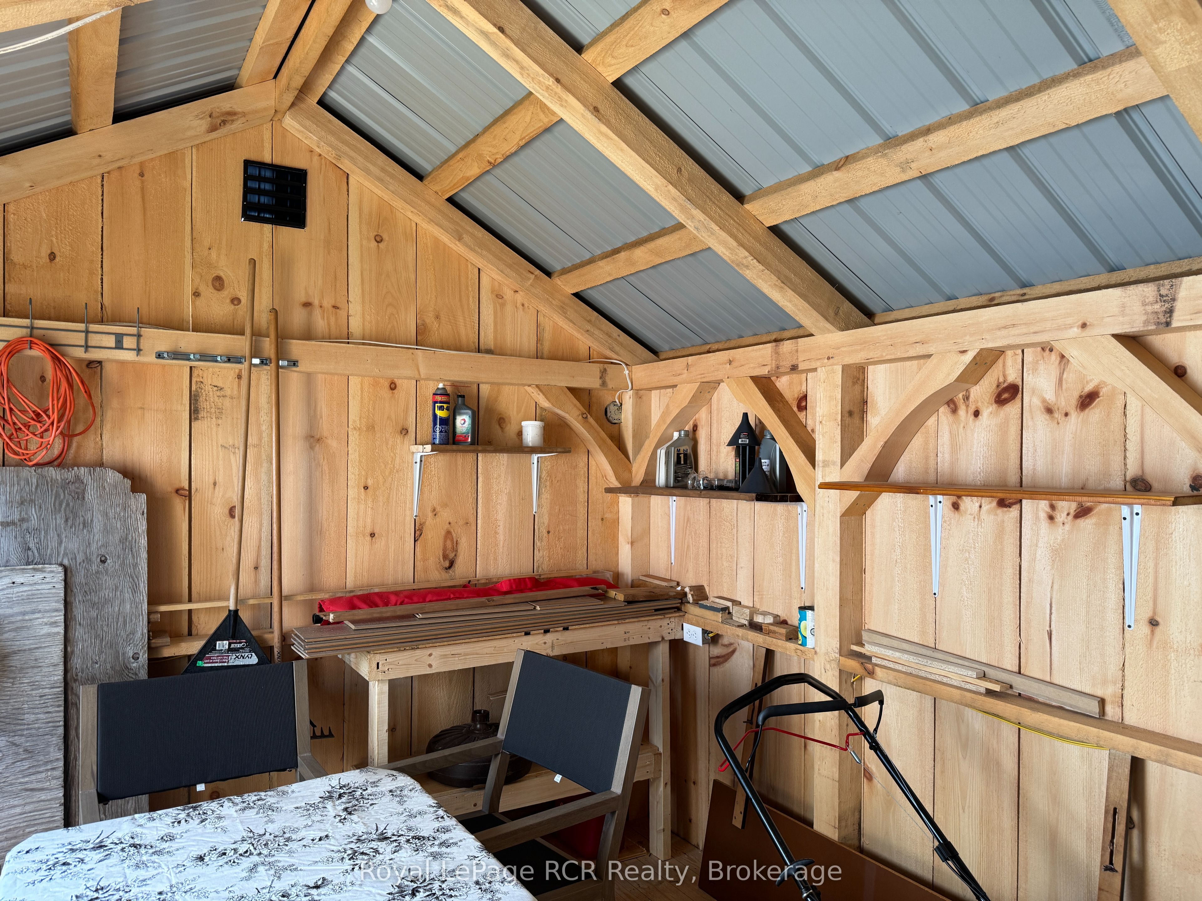 381 14th Street W Property Photo 11