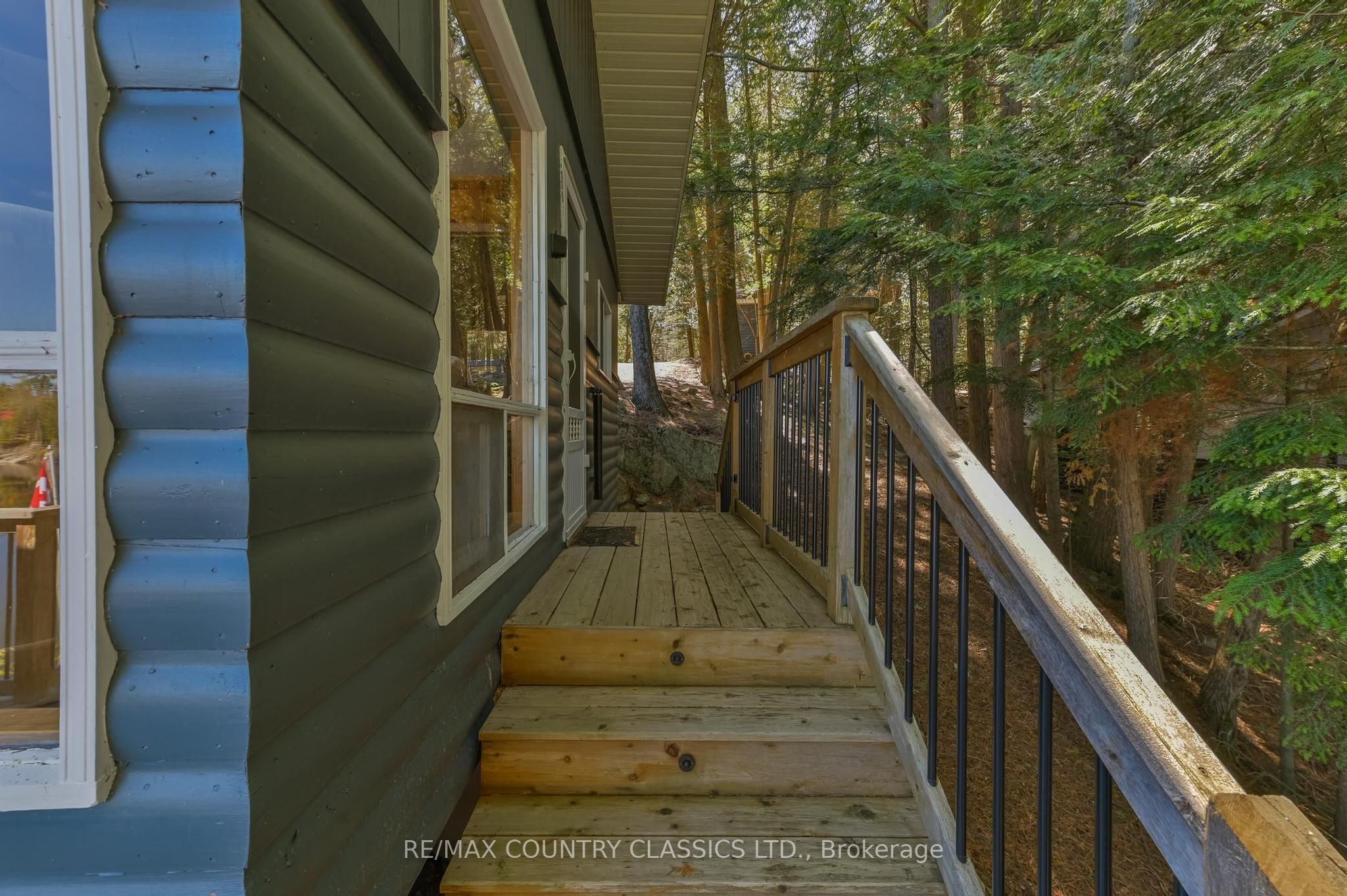 204 Blue Heron Lane Property Photo 11