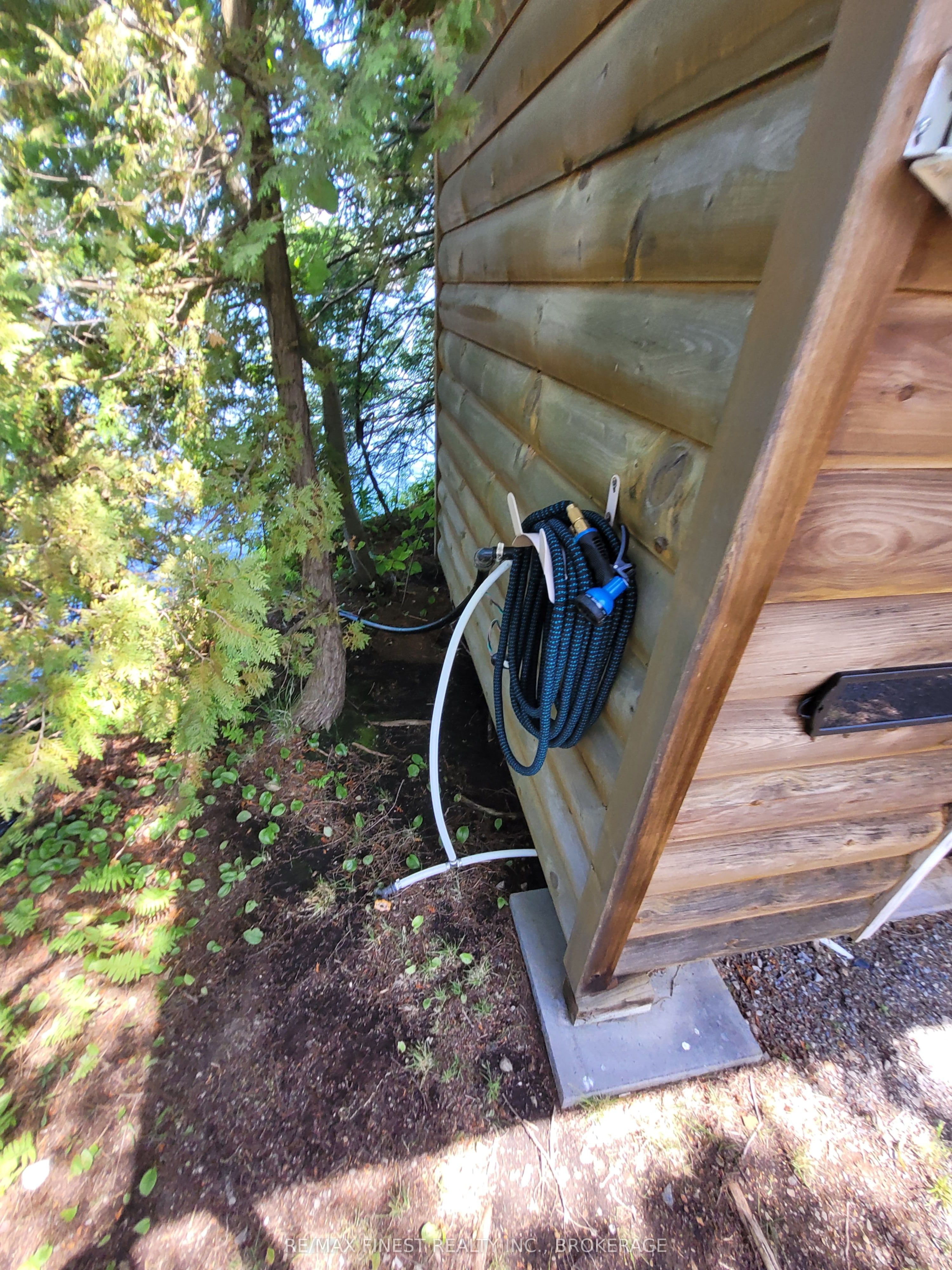 128 Island Property Photo 10