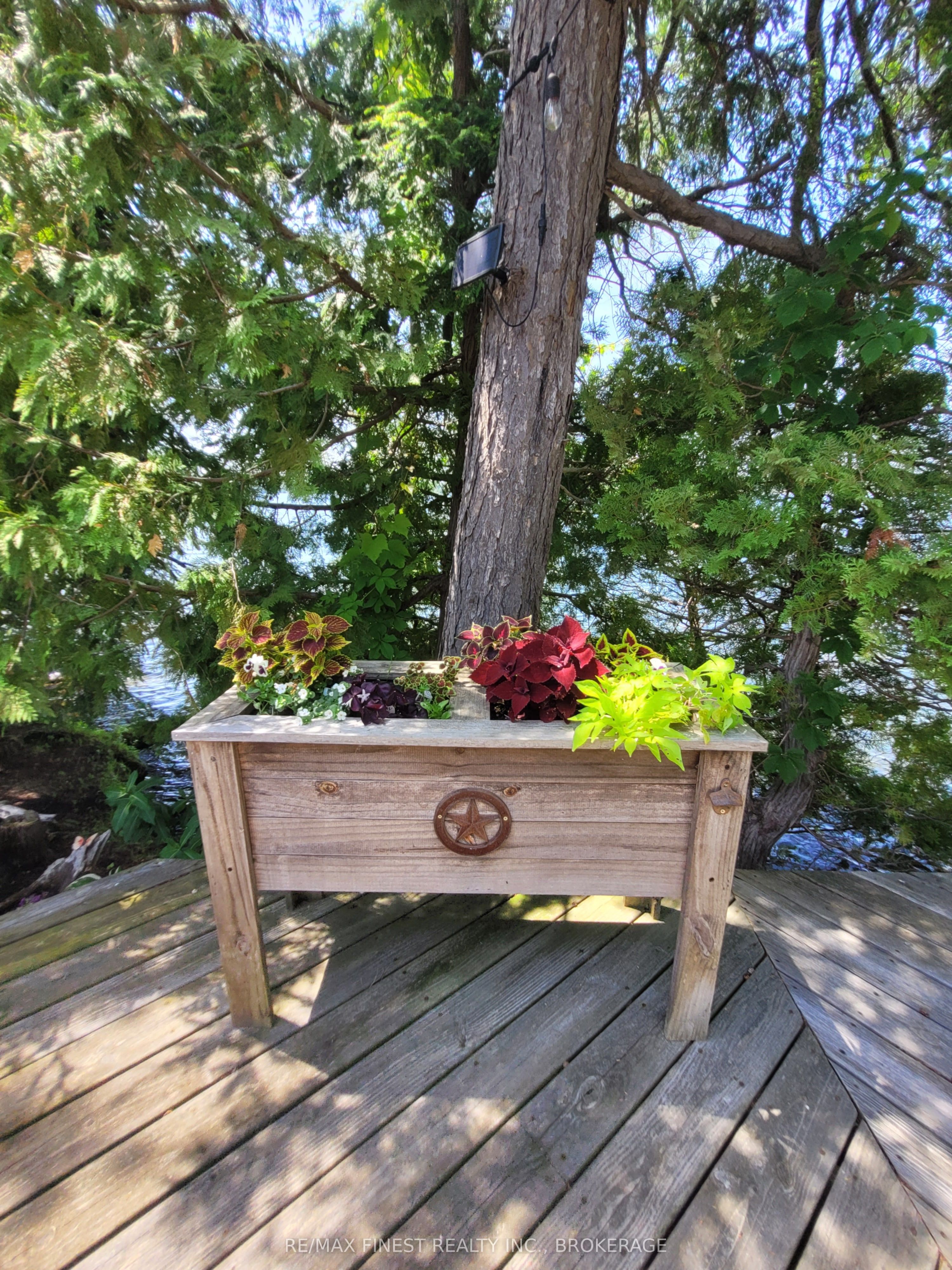 128 Island Property Photo 13