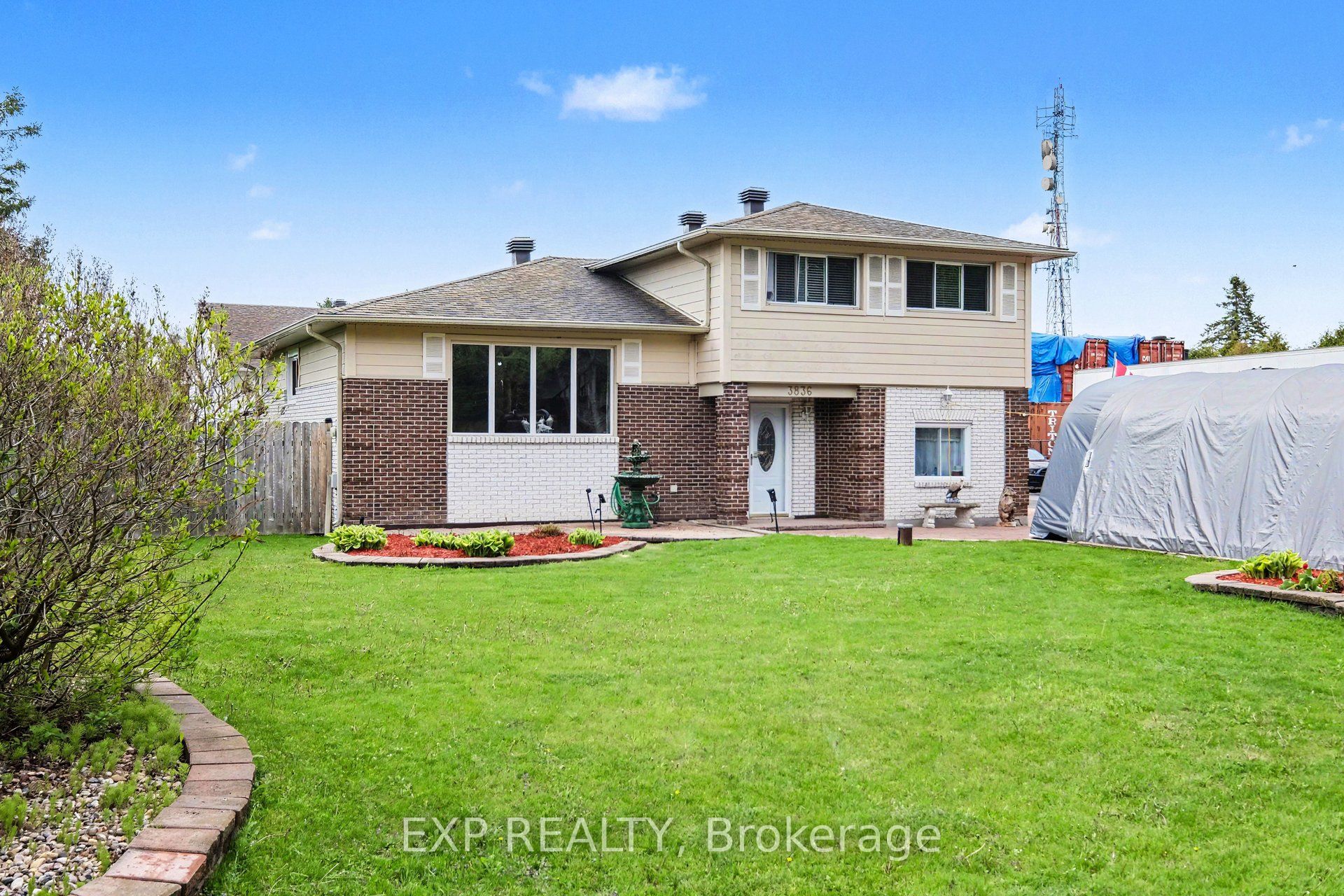 3836 Leitrim Road Property Photo 2