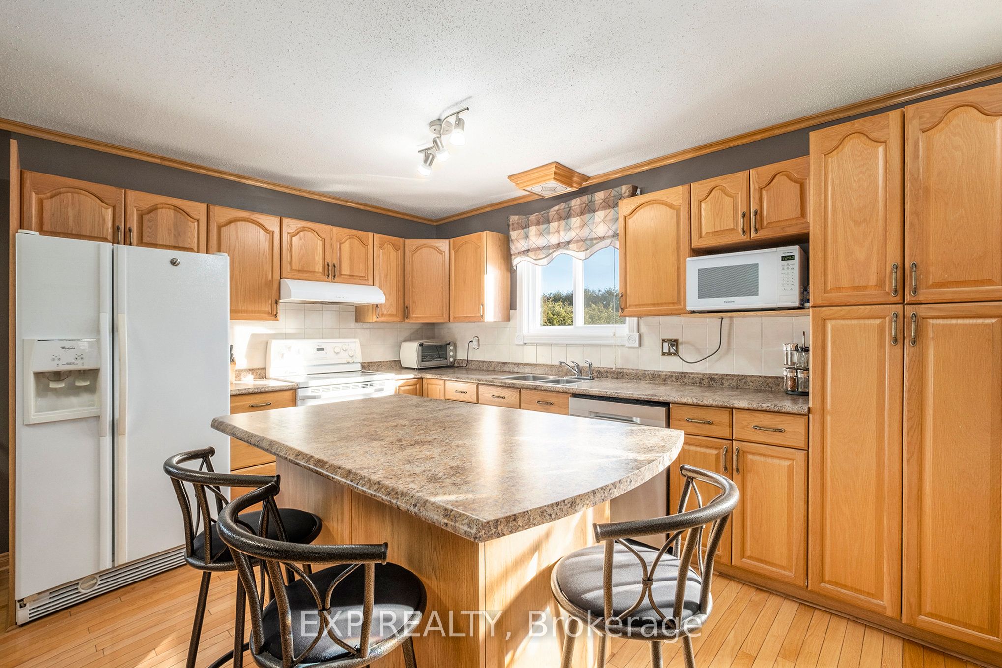 3836 Leitrim Road Property Photo 14