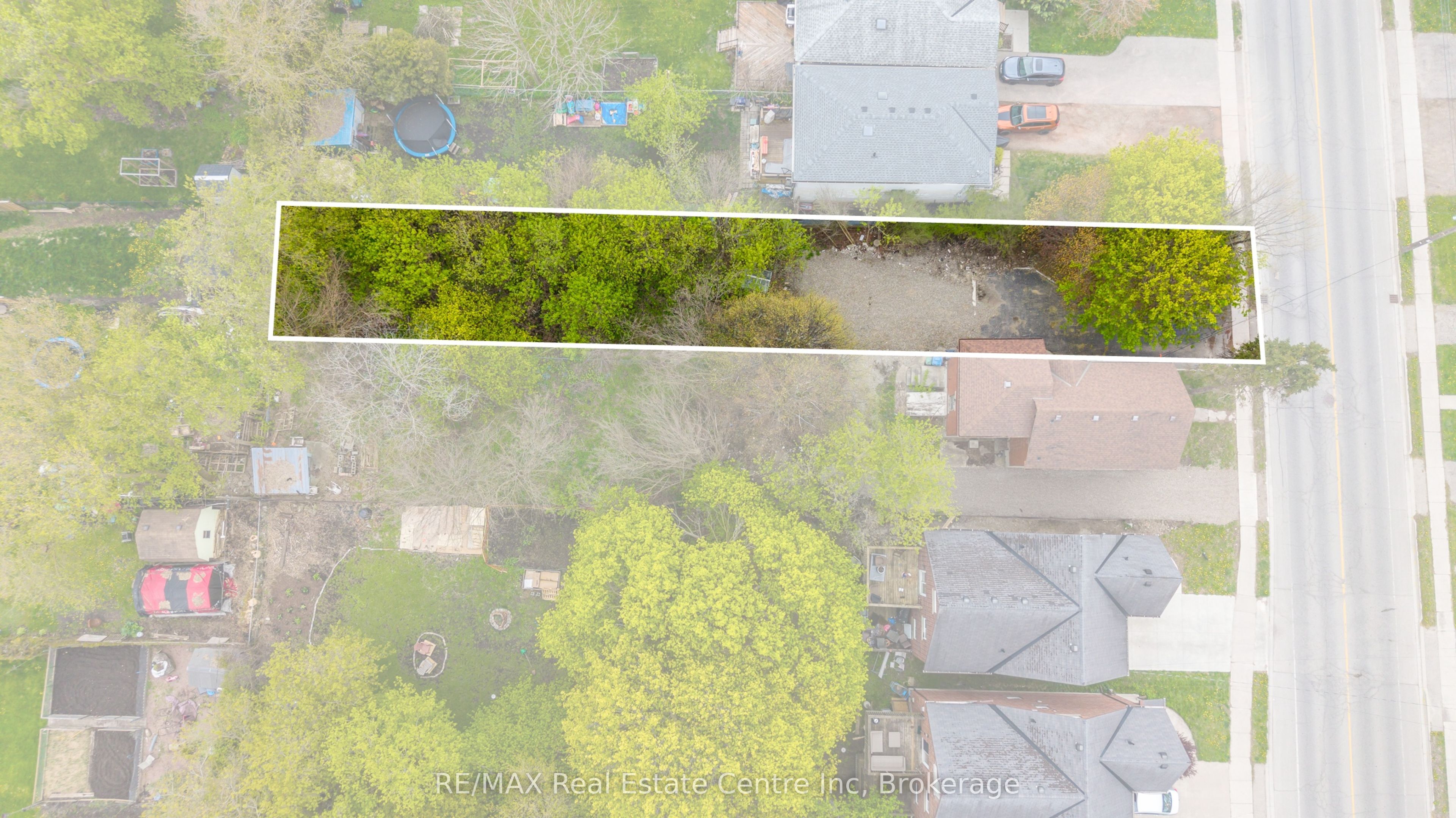 121 Elizabeth Street Property Photo 21