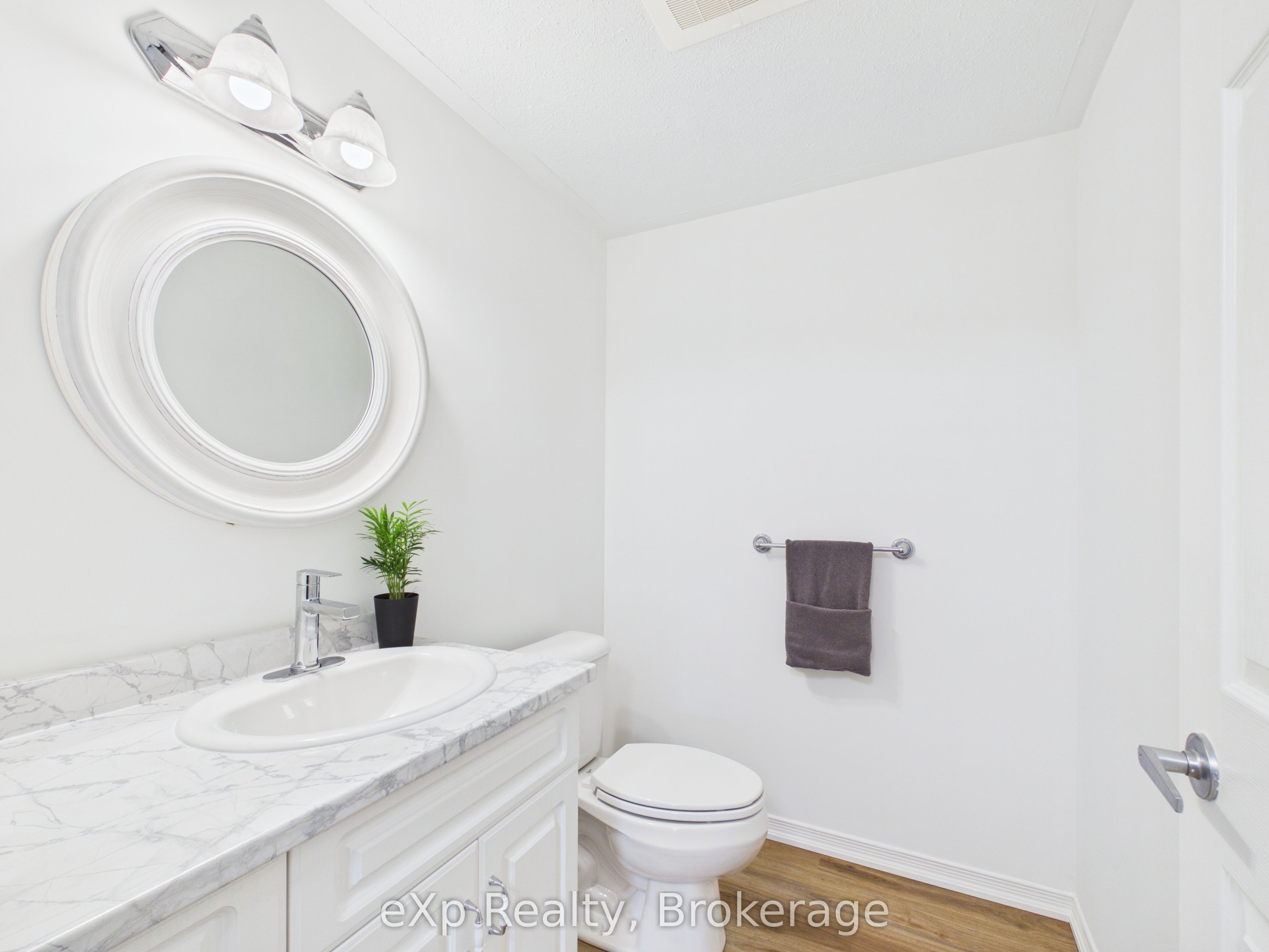 85 William Street N 202 Property Photo 31