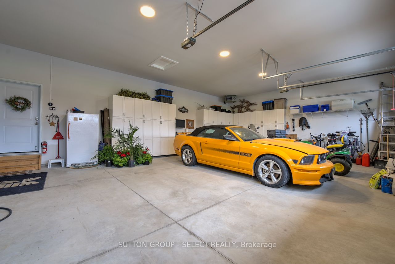 276 Hazelton Lane Property Photo 34
