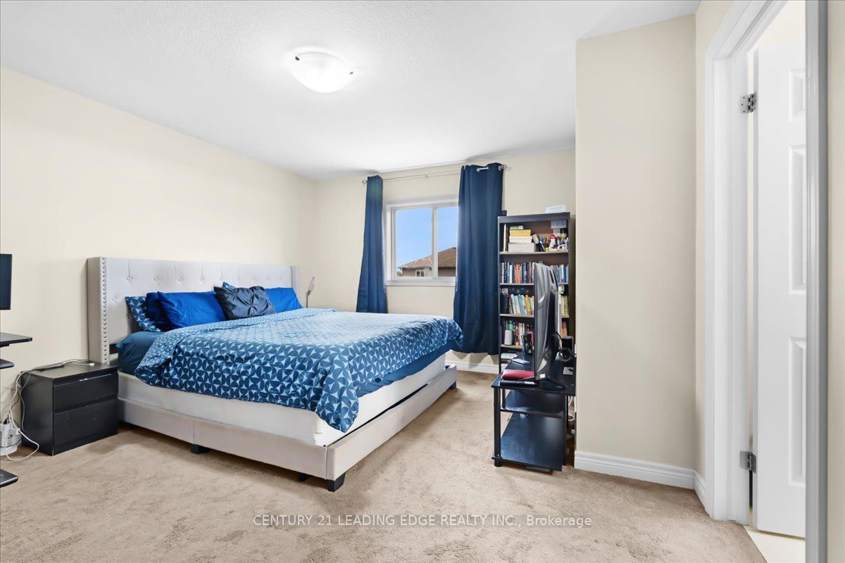 28 Ne Drone Crescent Property Photo 14