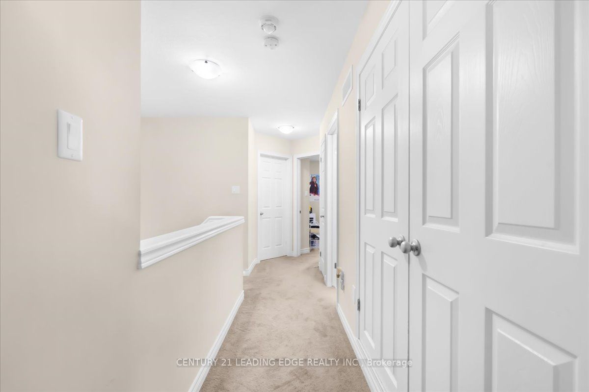 28 Ne Drone Crescent Property Photo 20
