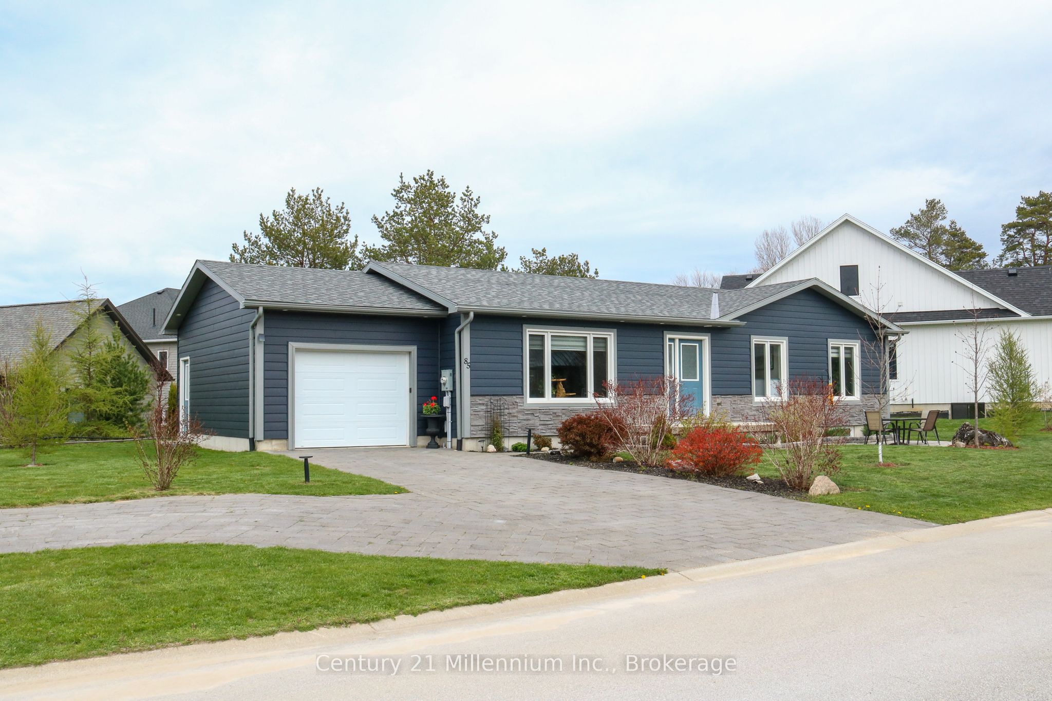 85 Gordon Crescent Property Photo 4