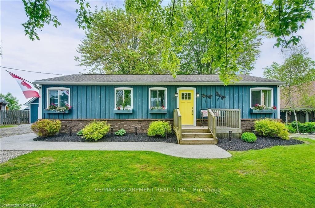 8 Beach Road Property Photo 2