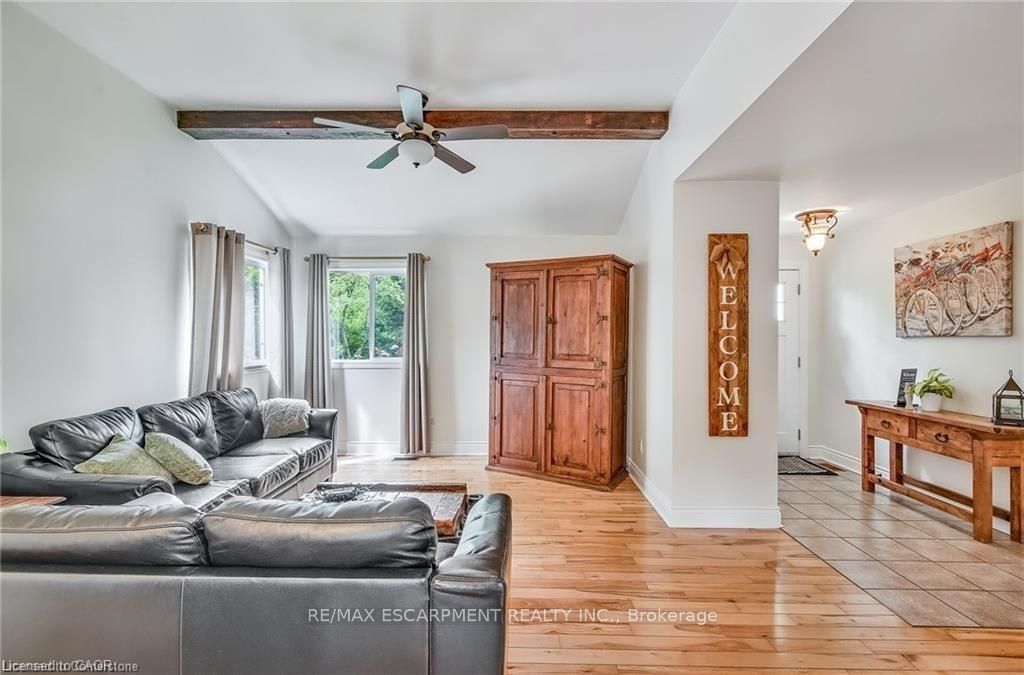 8 Beach Road Property Photo 8