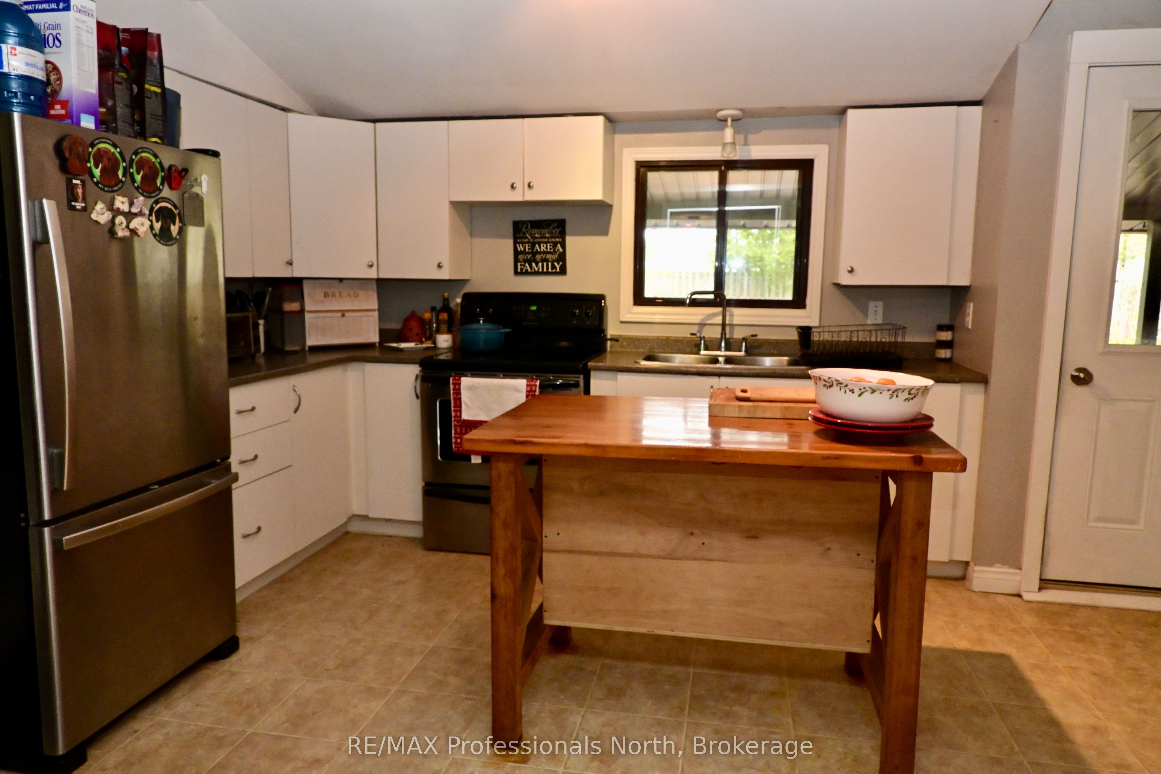 209 Dill St Street Property Photo 14