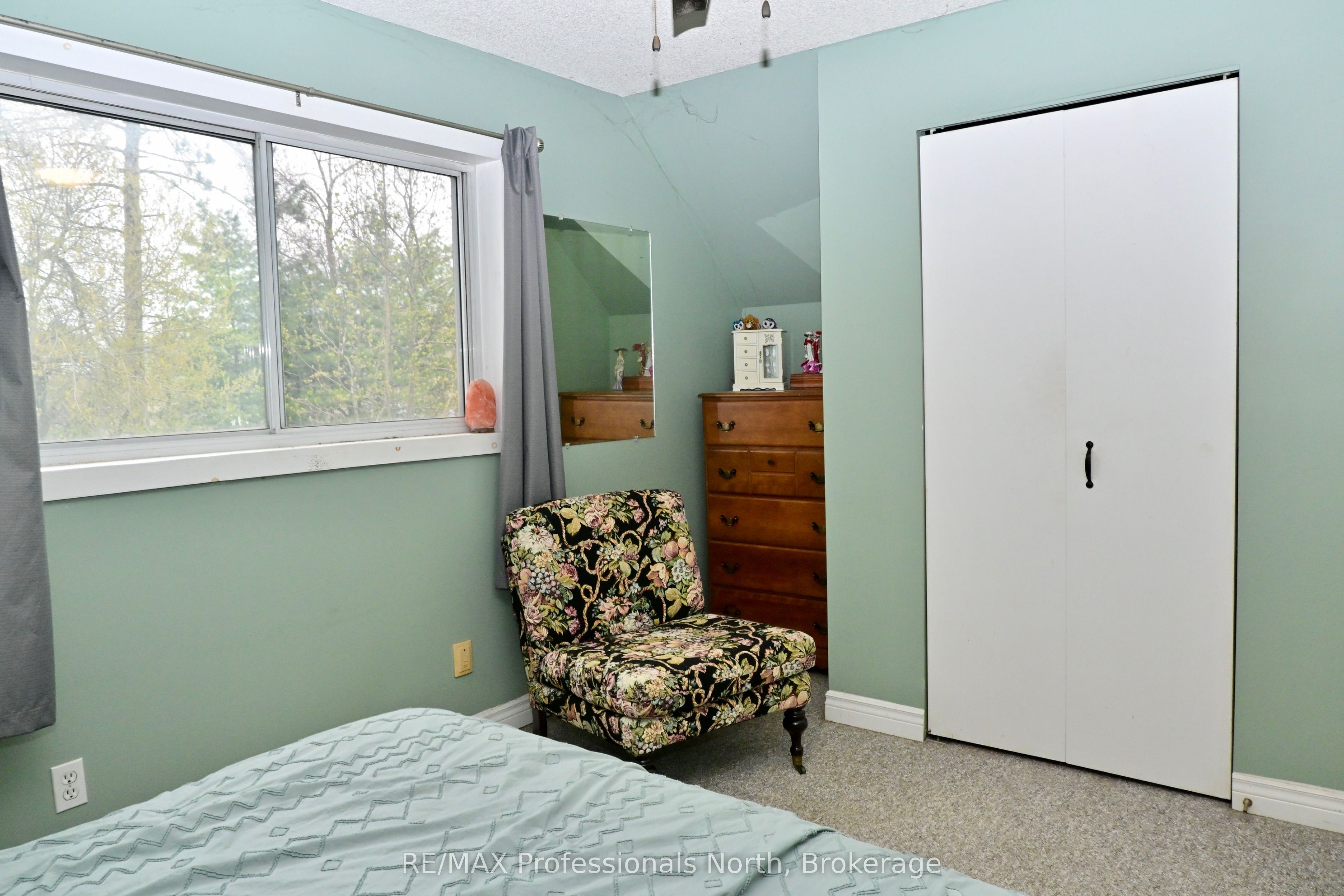 209 Dill St Street Property Photo 15