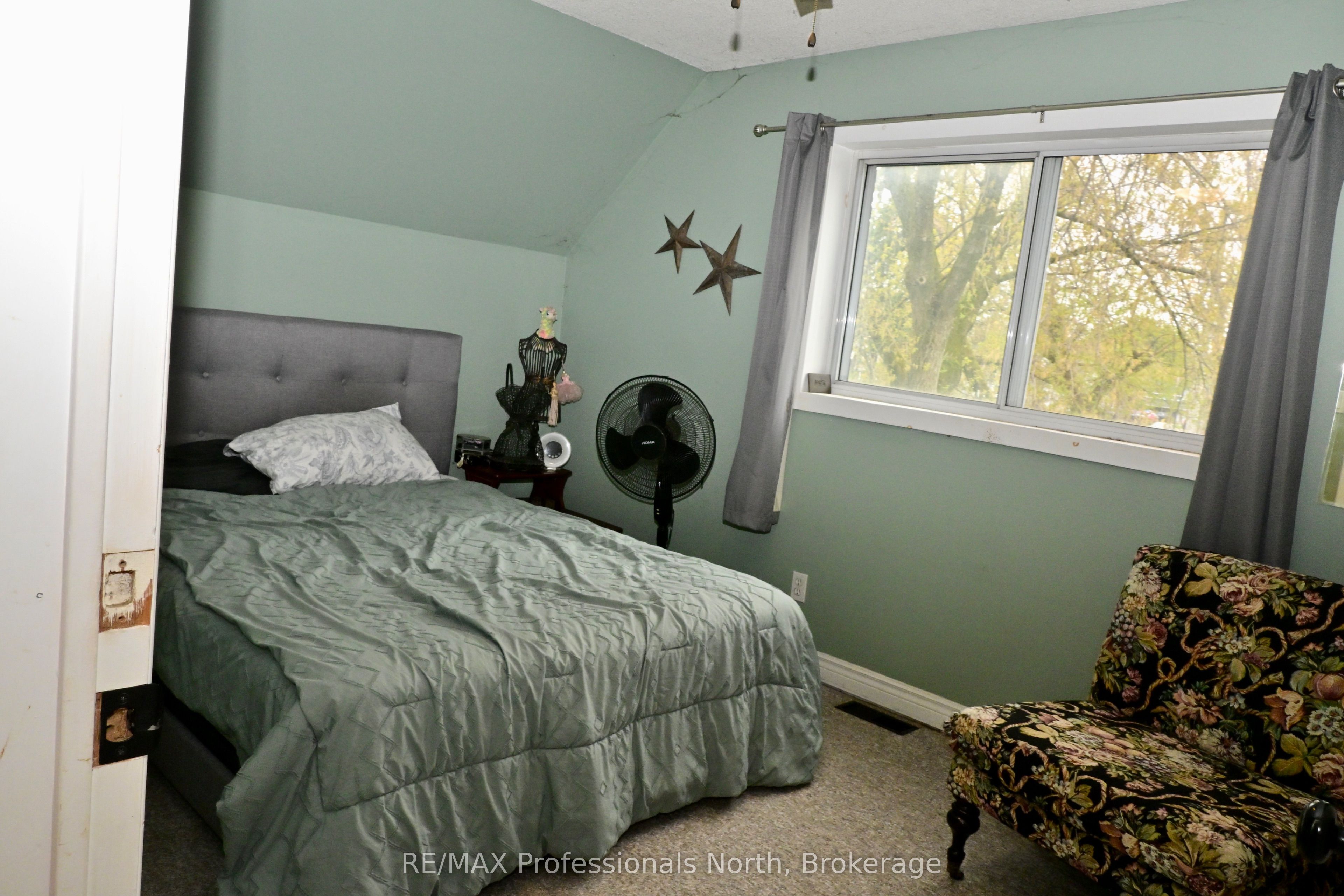 209 Dill St Street Property Photo 17