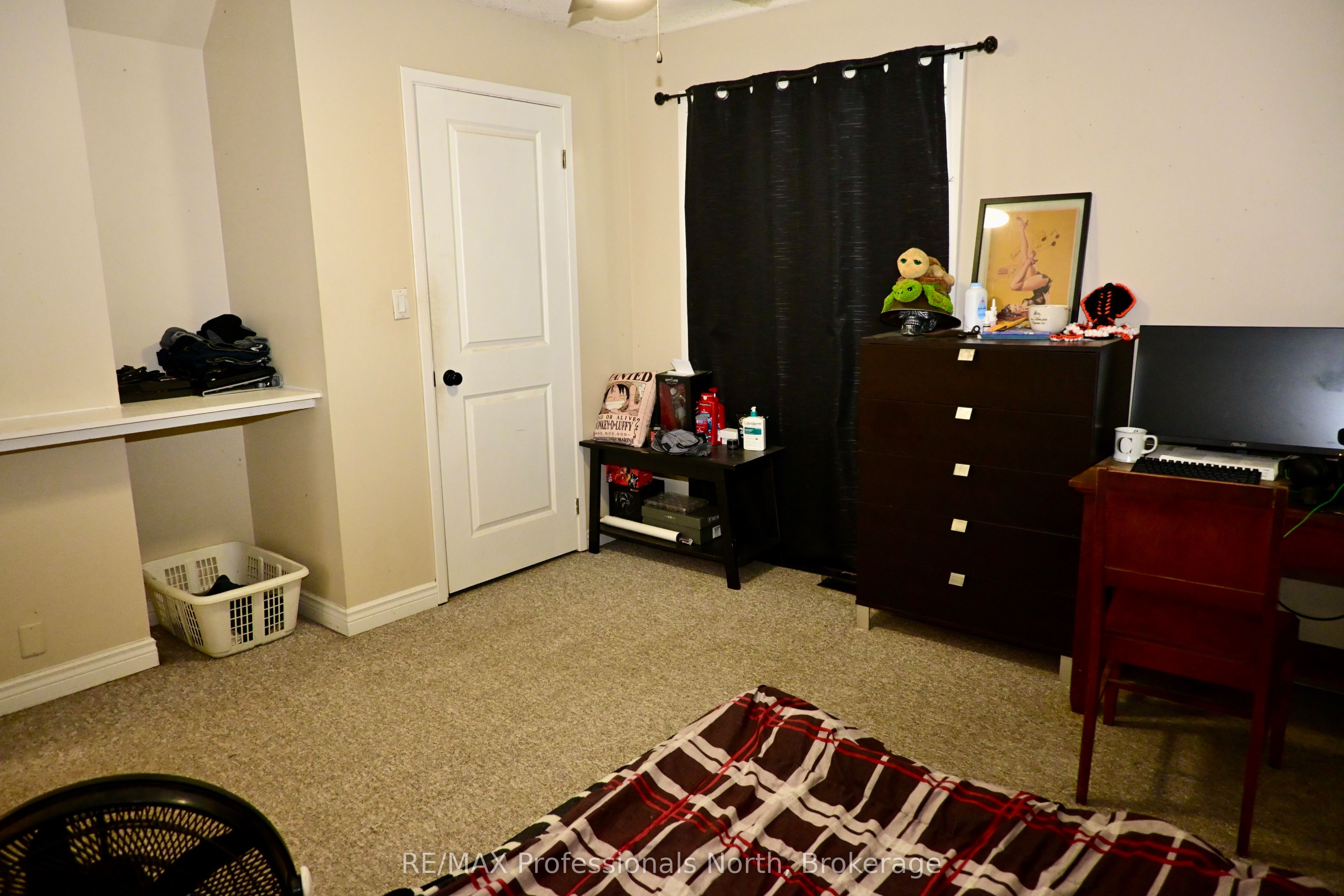 209 Dill St Street Property Photo 20