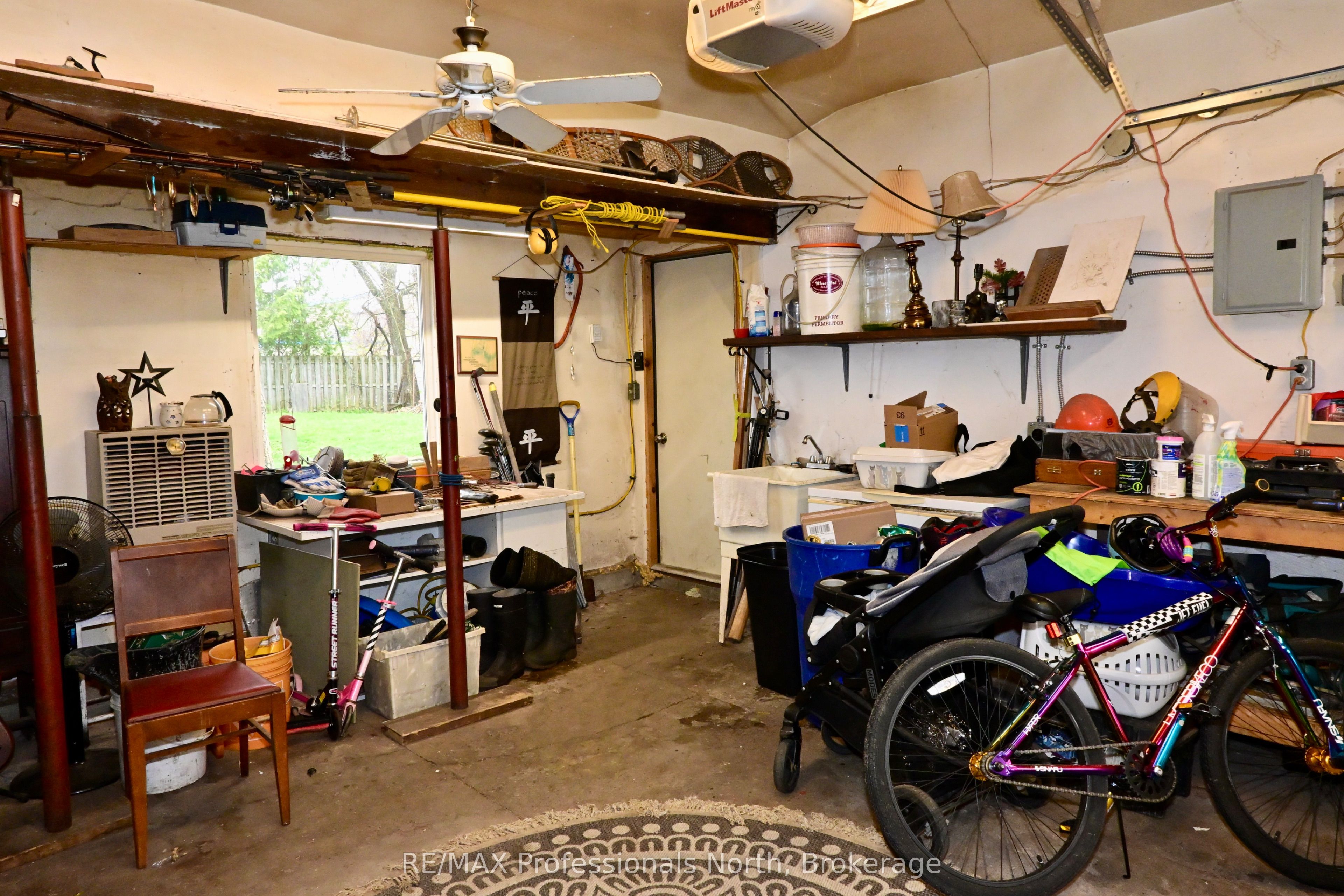209 Dill St Street Property Photo 27