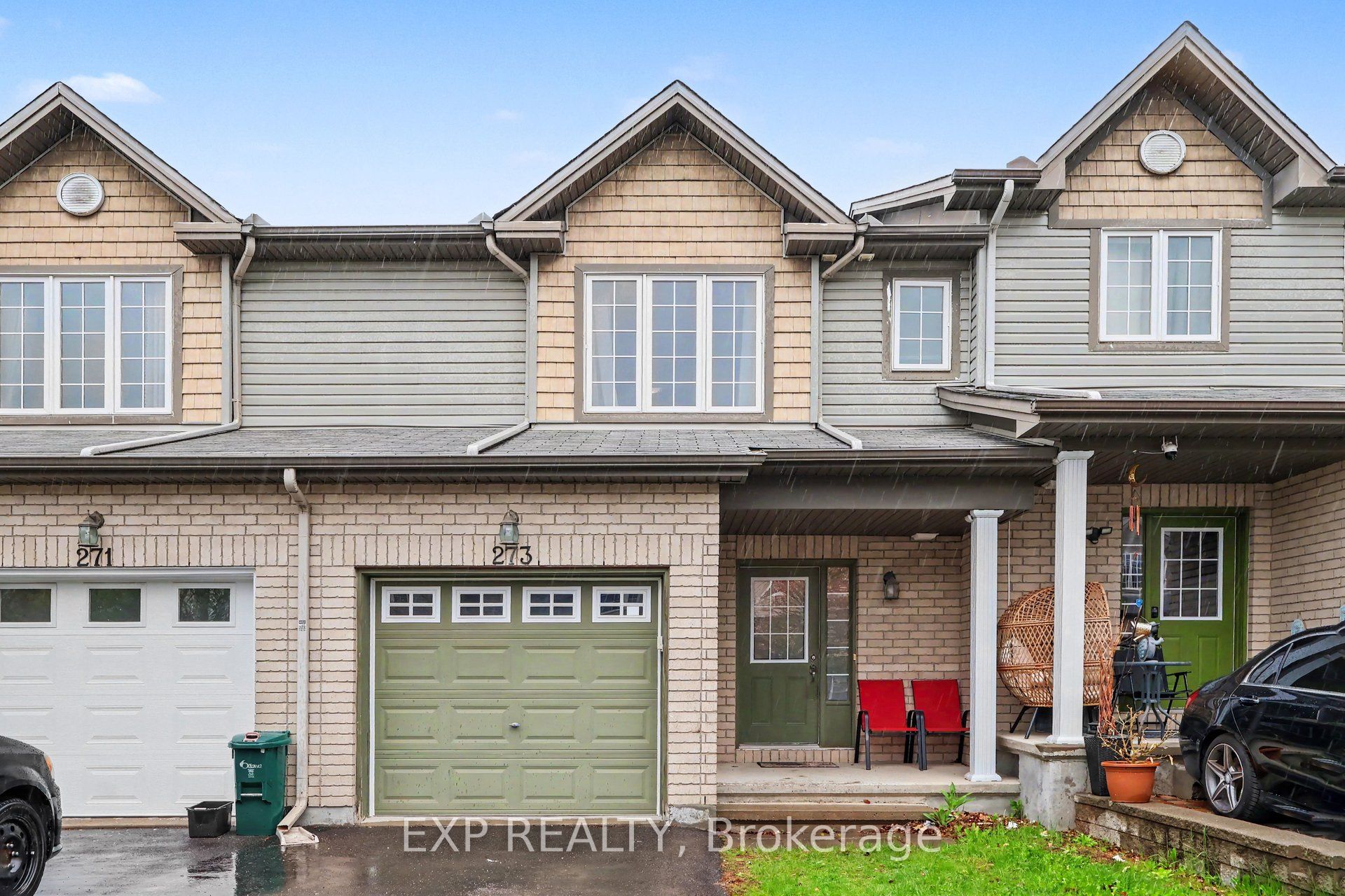273 Rolling Meadow Crescent Property Photo 1