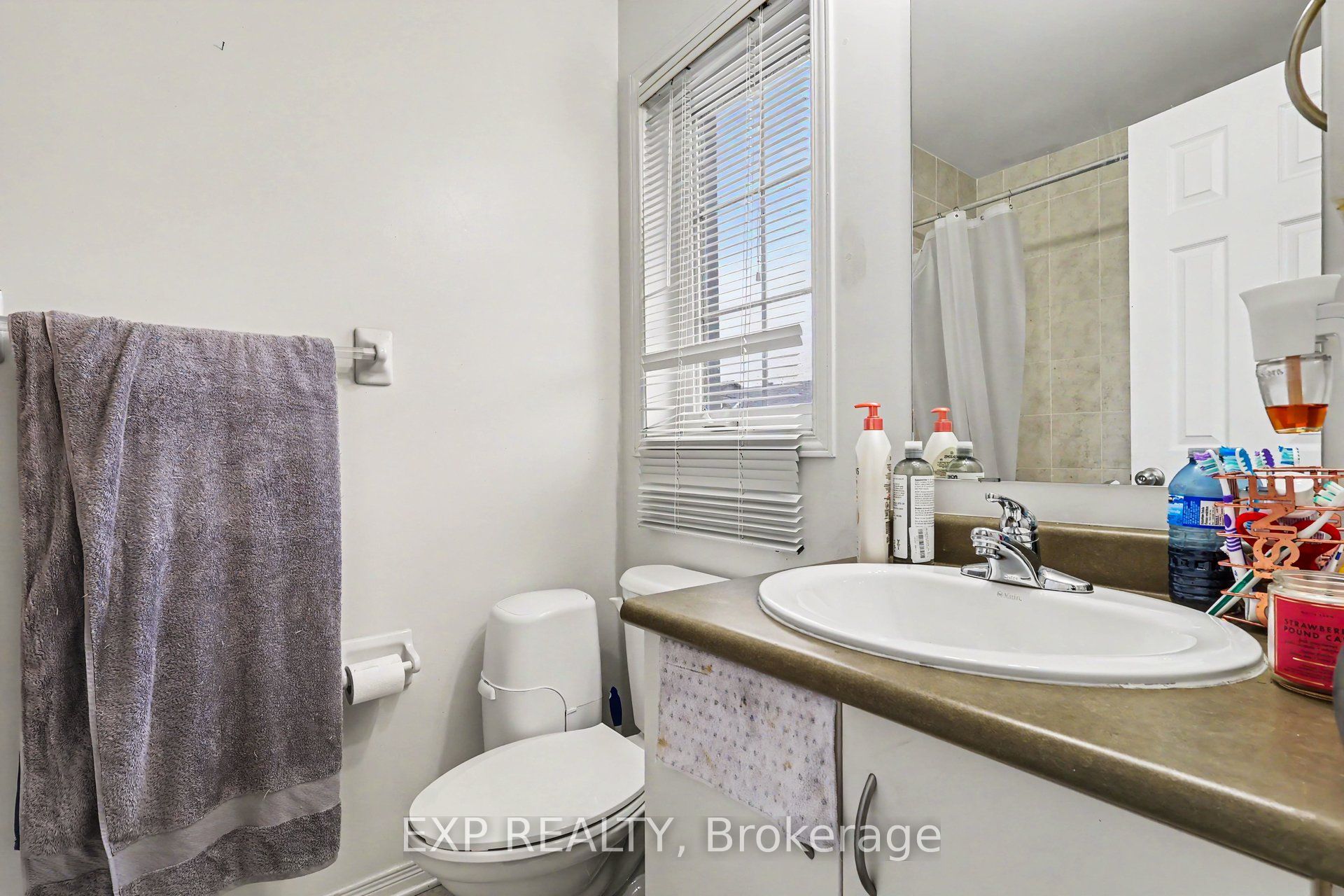 273 Rolling Meadow Crescent Property Photo 12