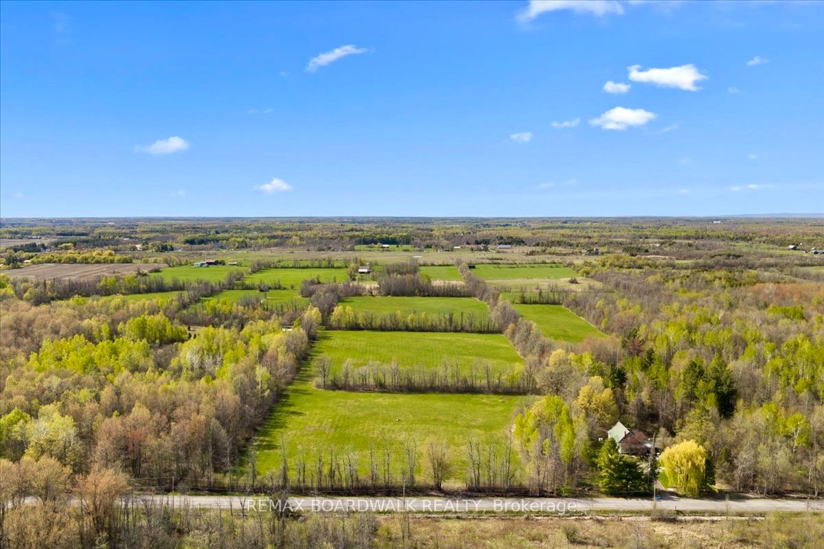 7521 Jock Trail Property Photo 2