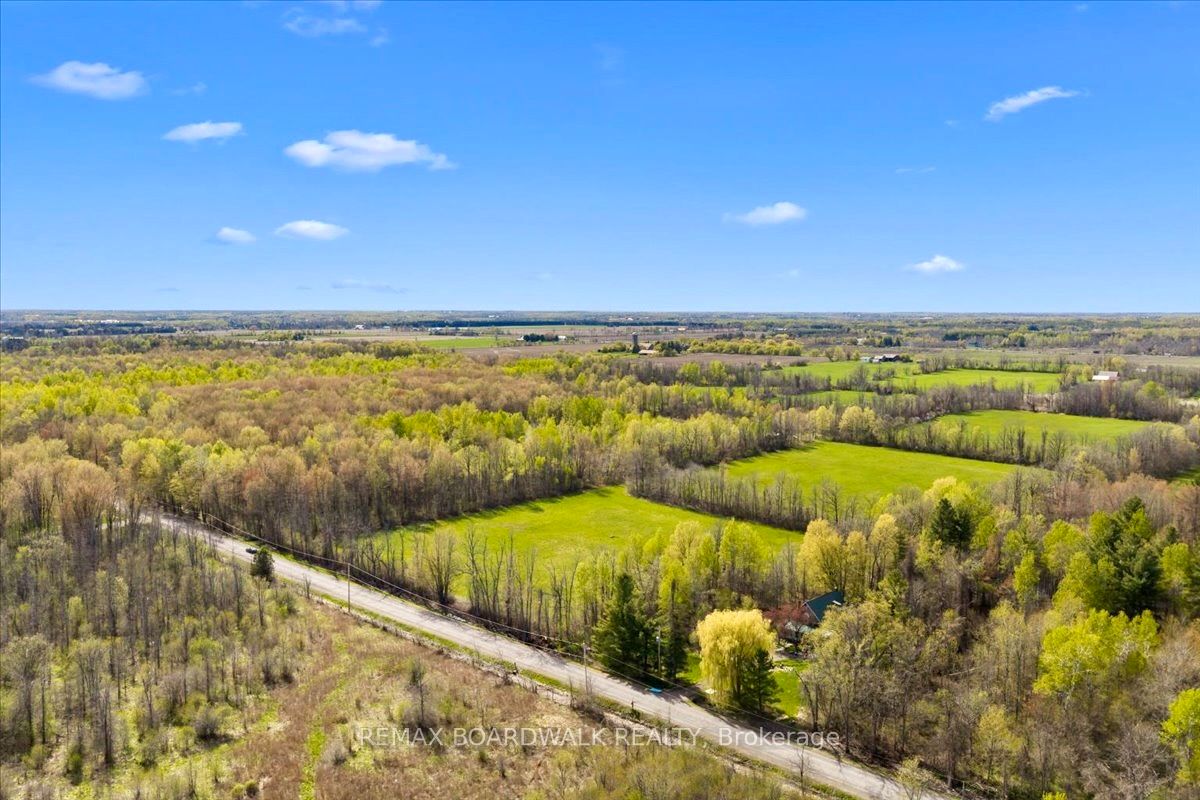 7521 Jock Trail Property Photo 4