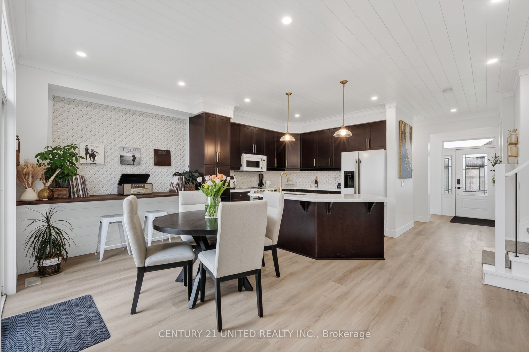 696 Fisher Street Property Photo 10