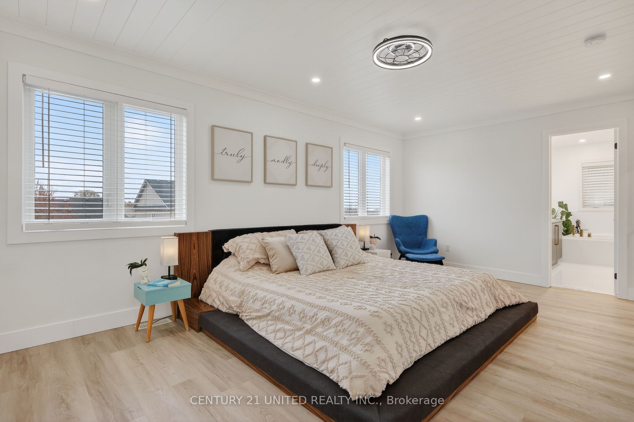 696 Fisher Street Property Photo 23