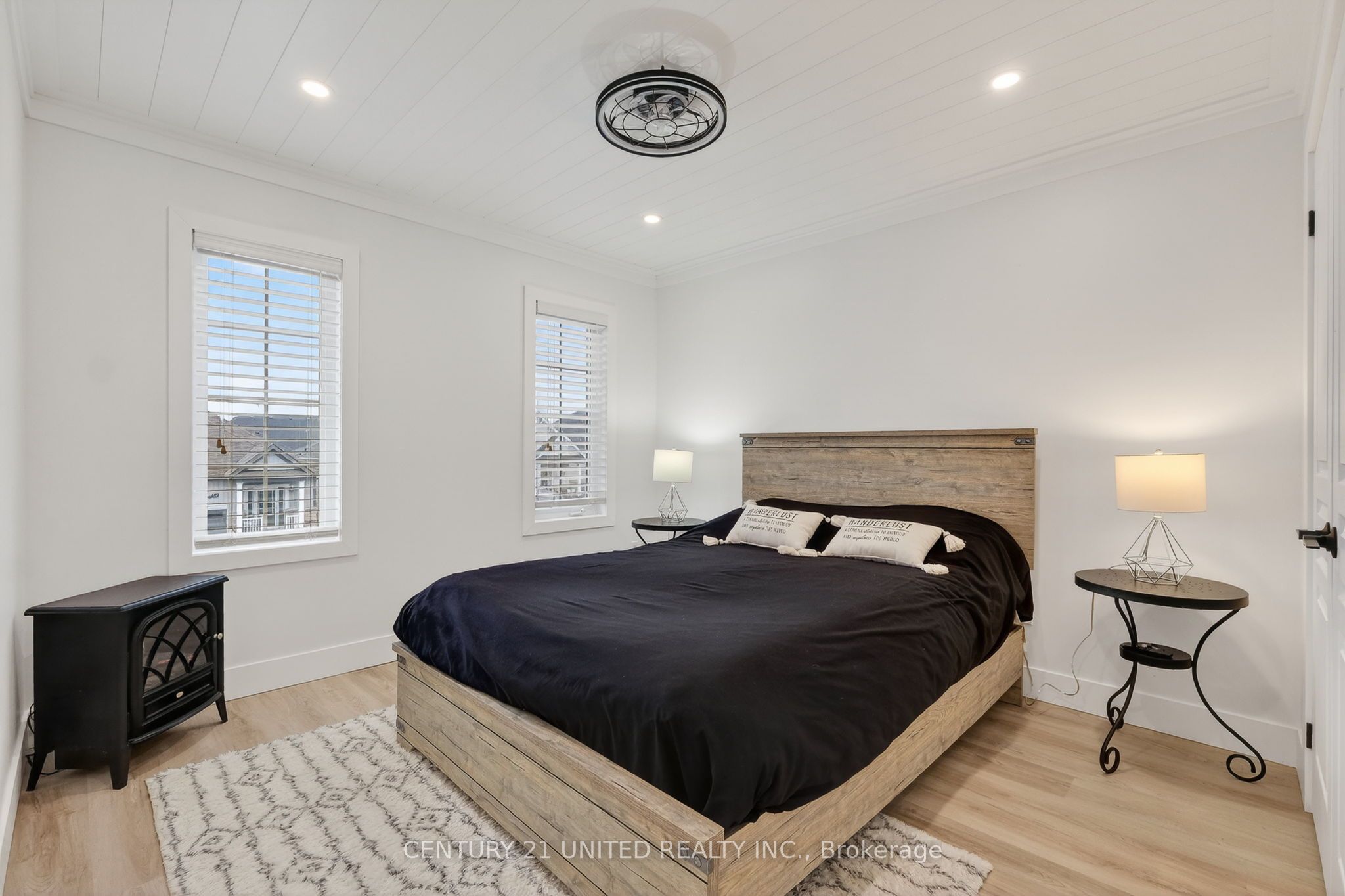 696 Fisher Street Property Photo 27
