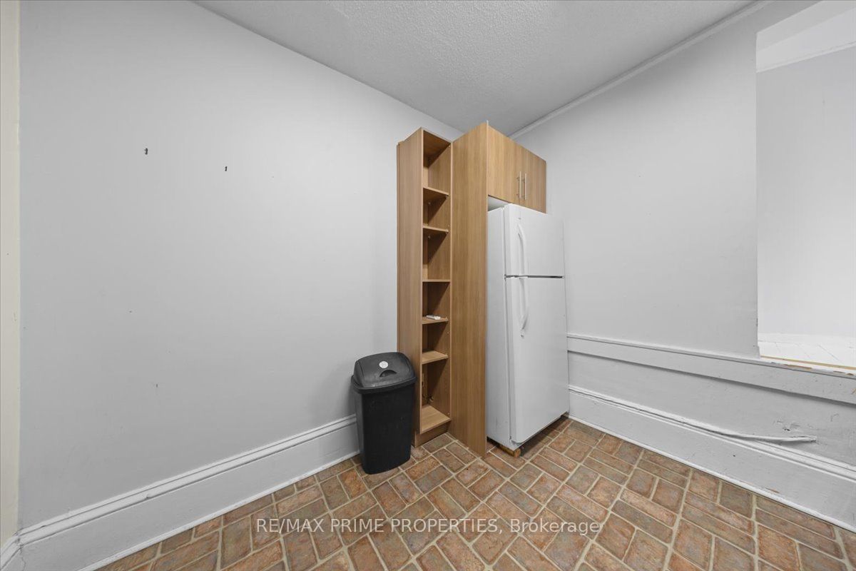 155 Stewart Street 2 Property Photo 6