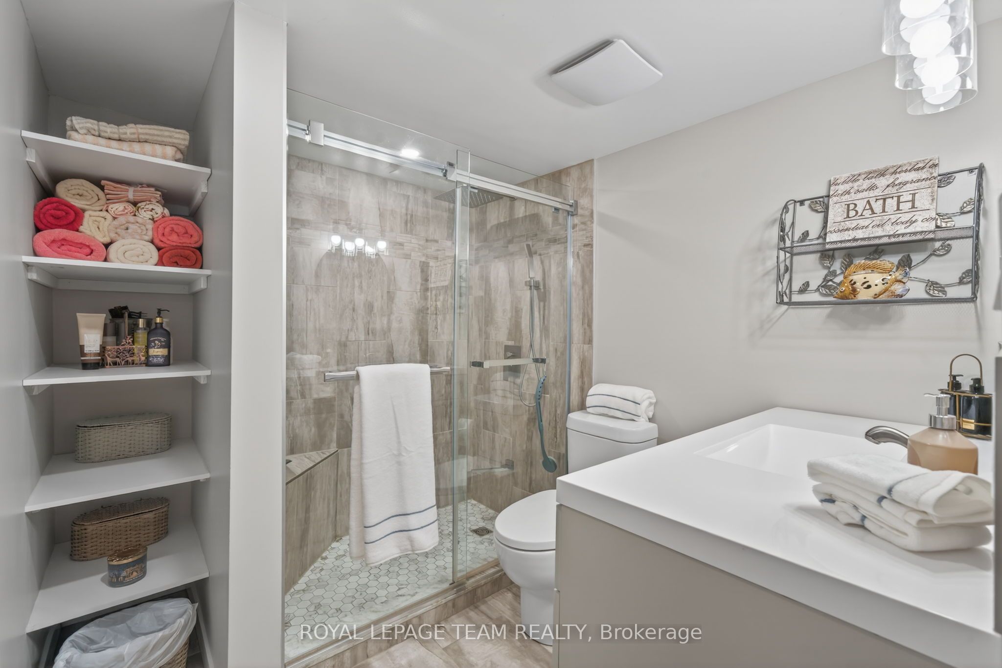 1509 Mayrene Crescent Property Photo 37