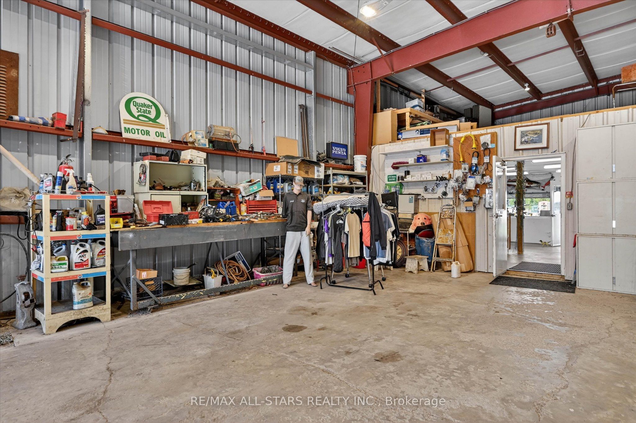 9 Elder Street Property Photo 40
