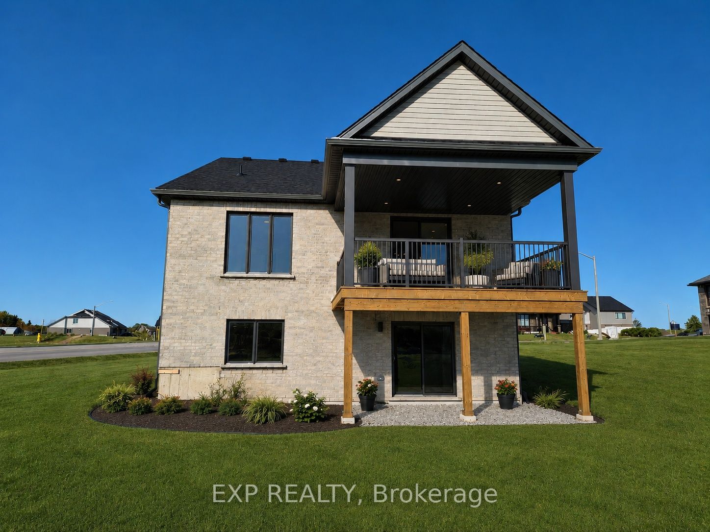 152 Bean Street Property Photo 2