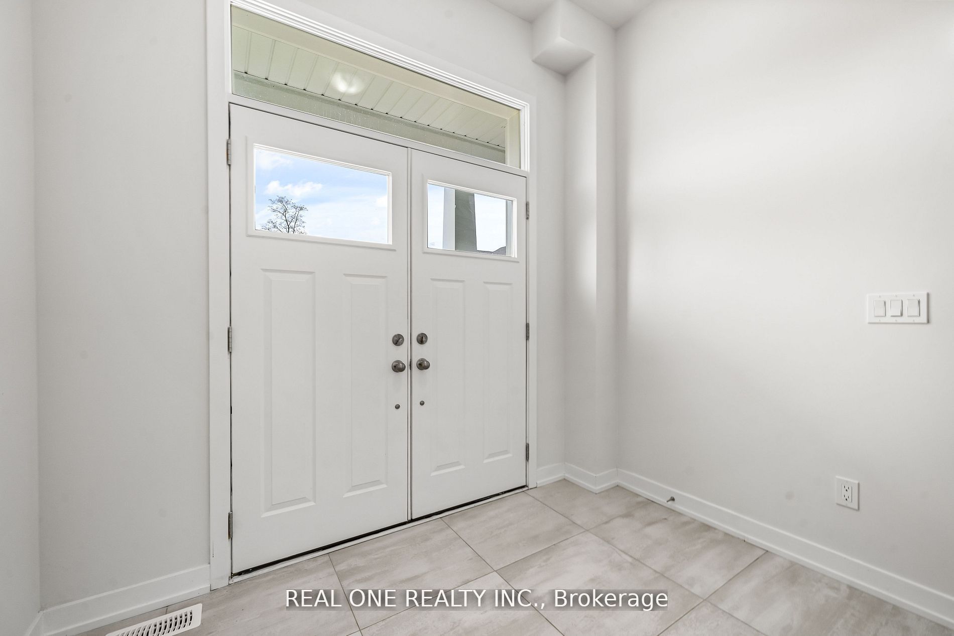 14 Twelve Trees Court Property Photo 7