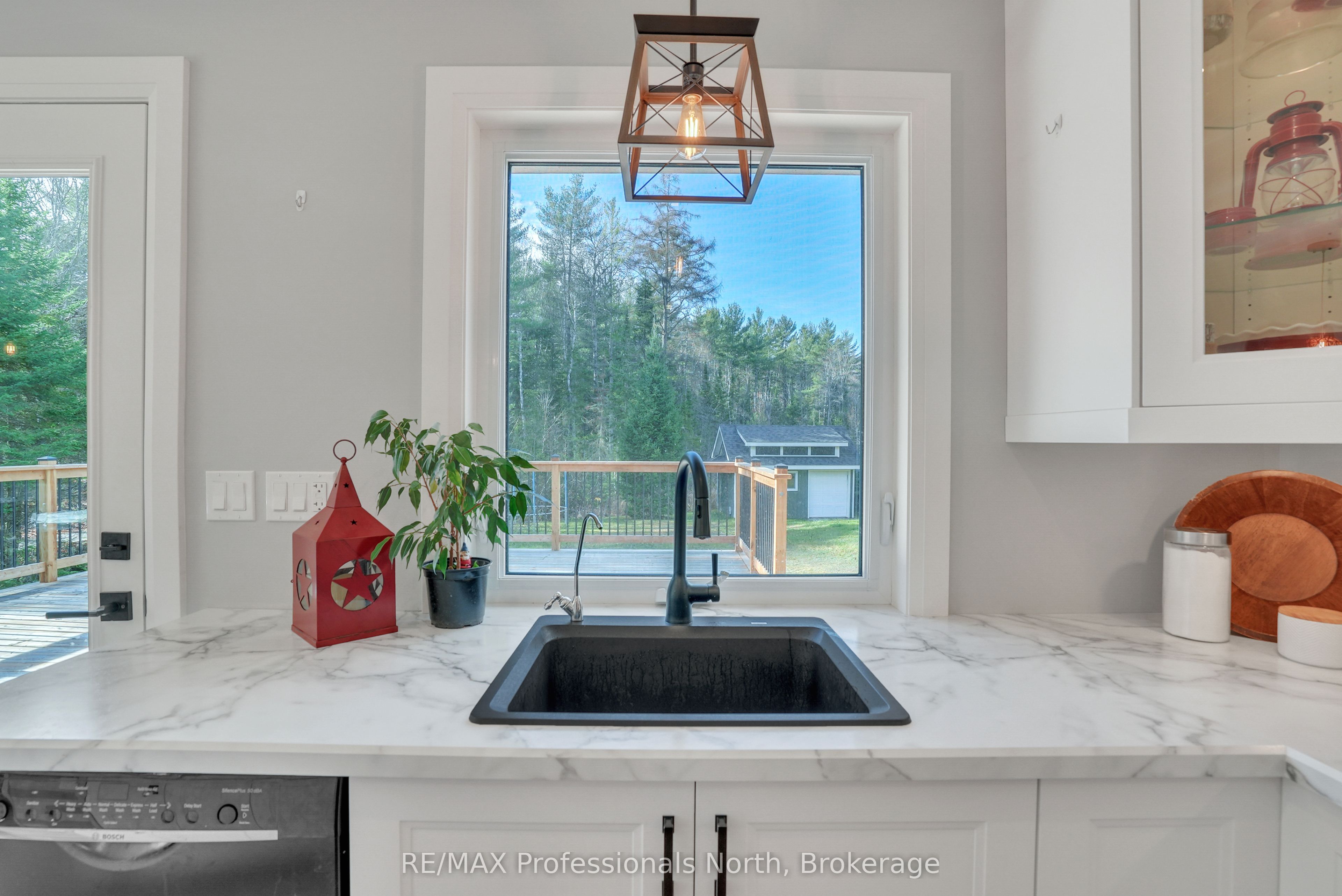 79 Mainhood Road Property Photo 9