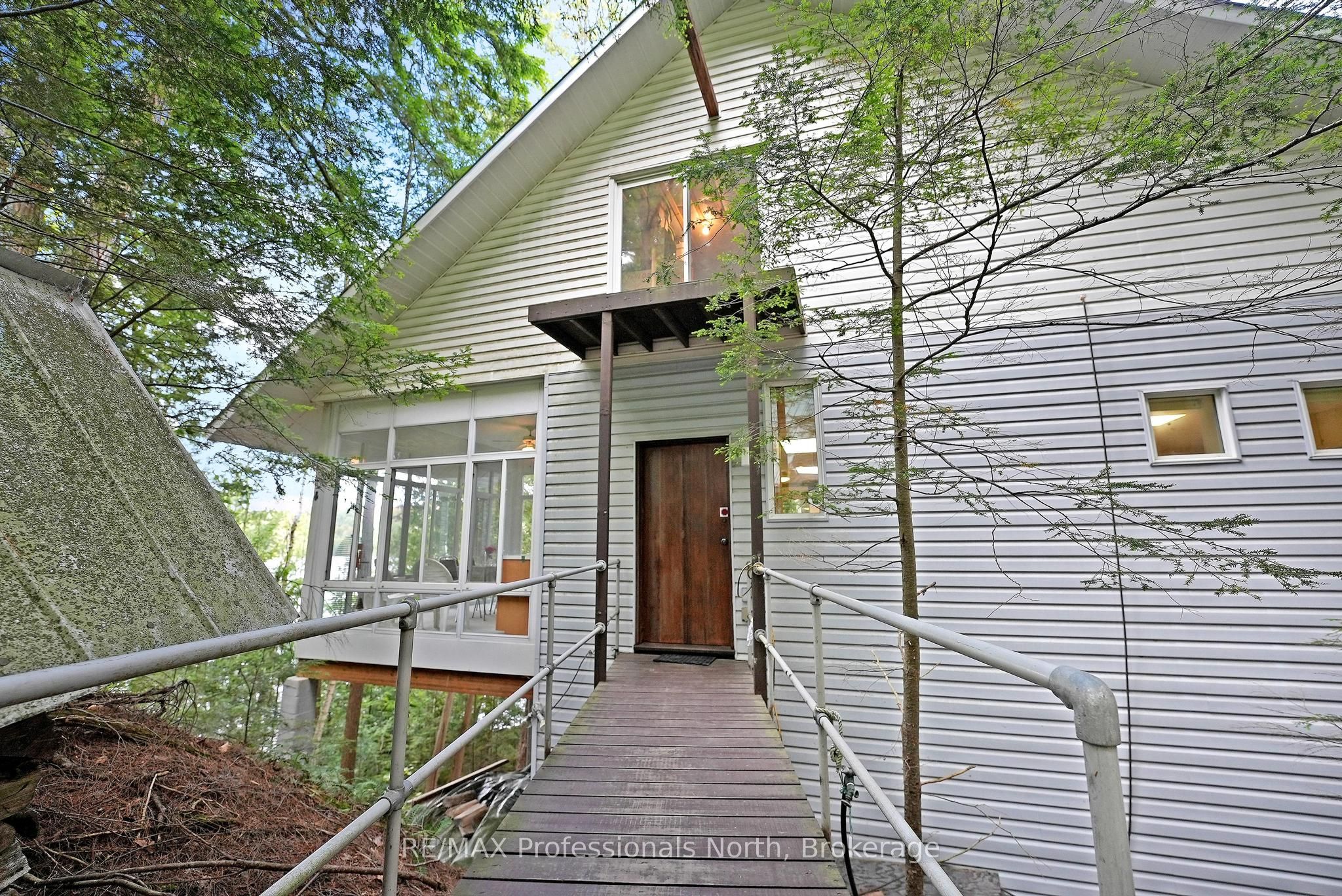 20871 Highway 35 Property Photo 3