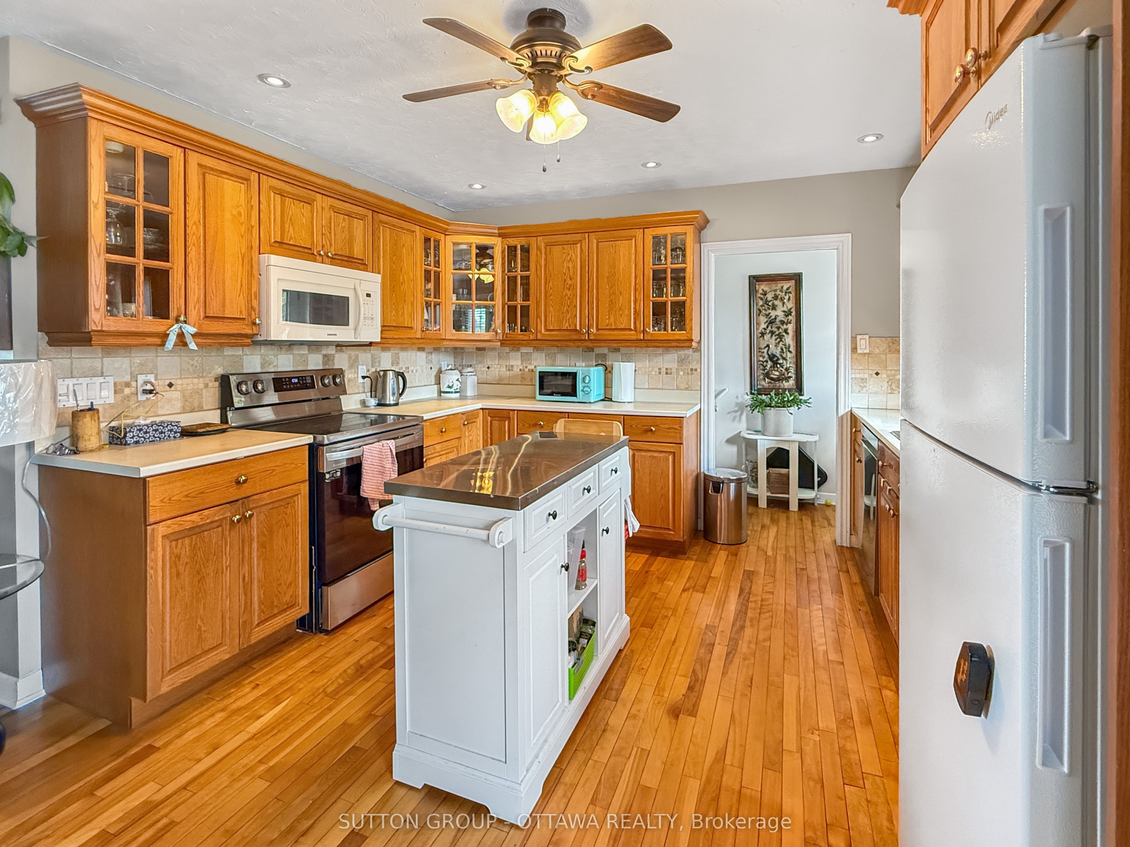 412 Leitch Drive Property Photo 11