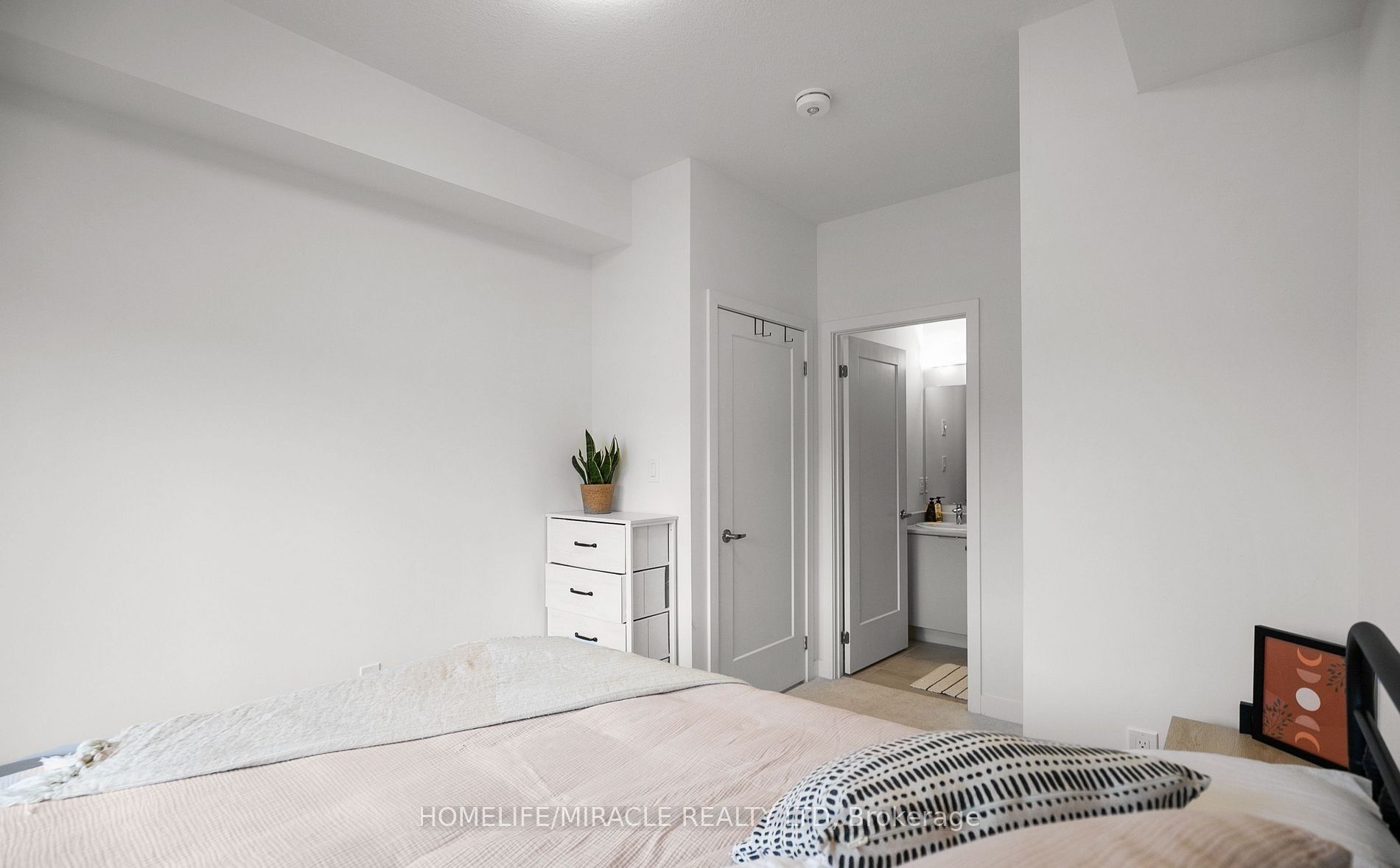 10 Palace Street C2 Property Photo 23